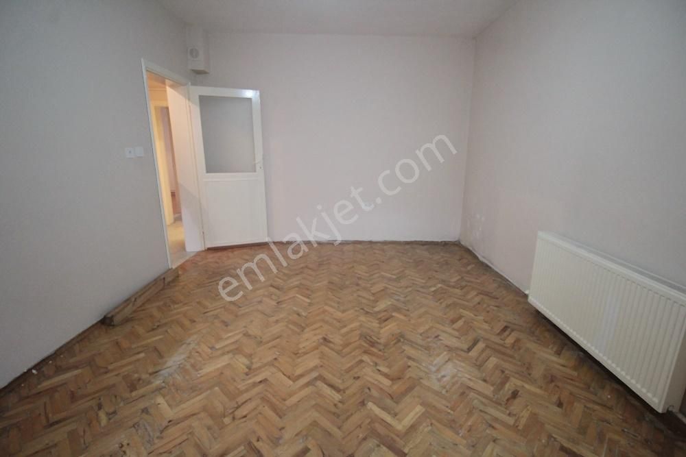 Nusratiye Mah. Kiralık Daire Esentepe Camii Yanı 3+1 Bahçeli - Görsel 11