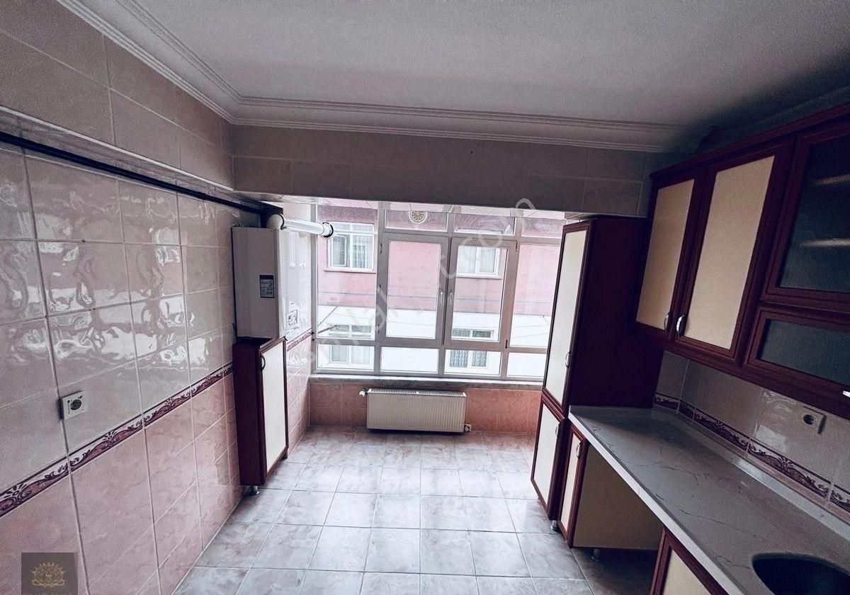 Topçu Mahallesinde Kiralık 3+1 - Görsel 18