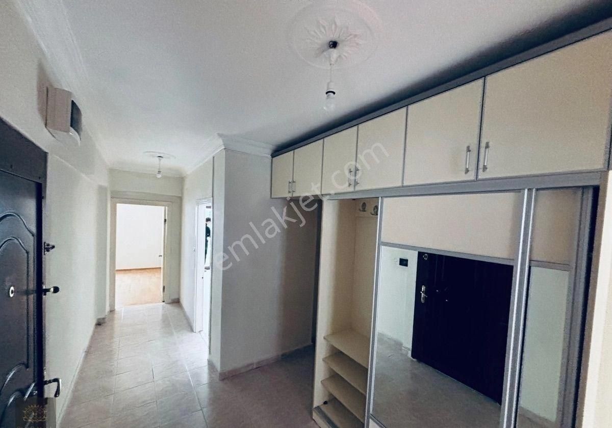 Topçu Mahallesinde Kiralık 3+1 - Görsel 16