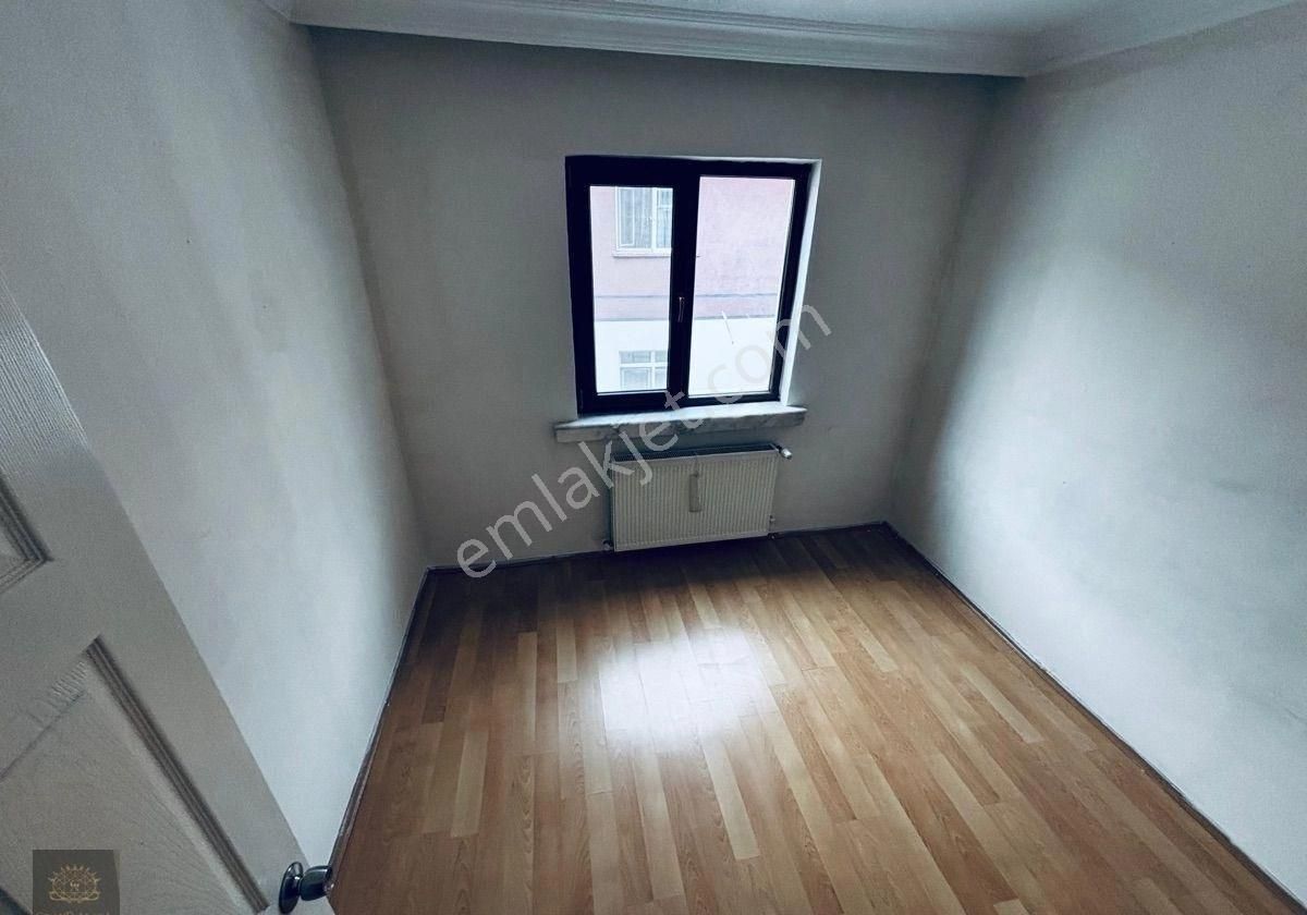 Topçu Mahallesinde Kiralık 3+1 - Görsel 17