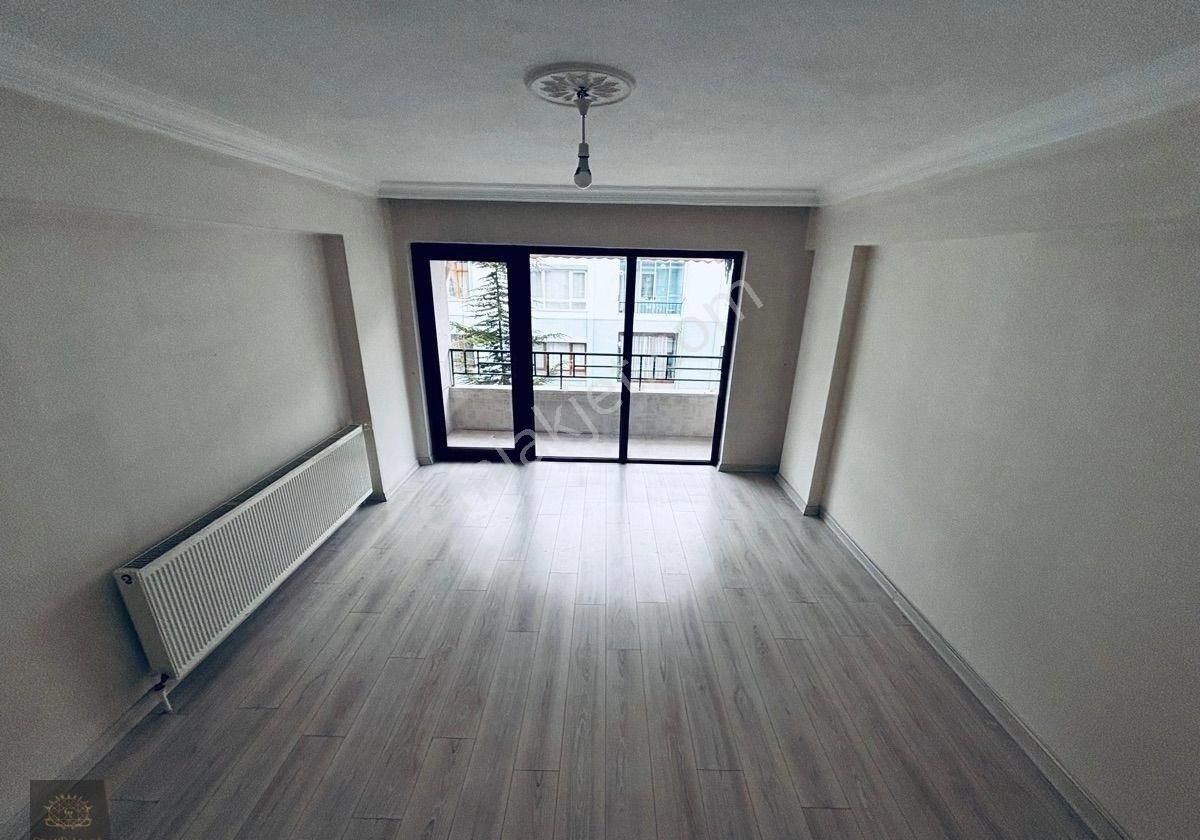 Topçu Mahallesinde Kiralık 3+1