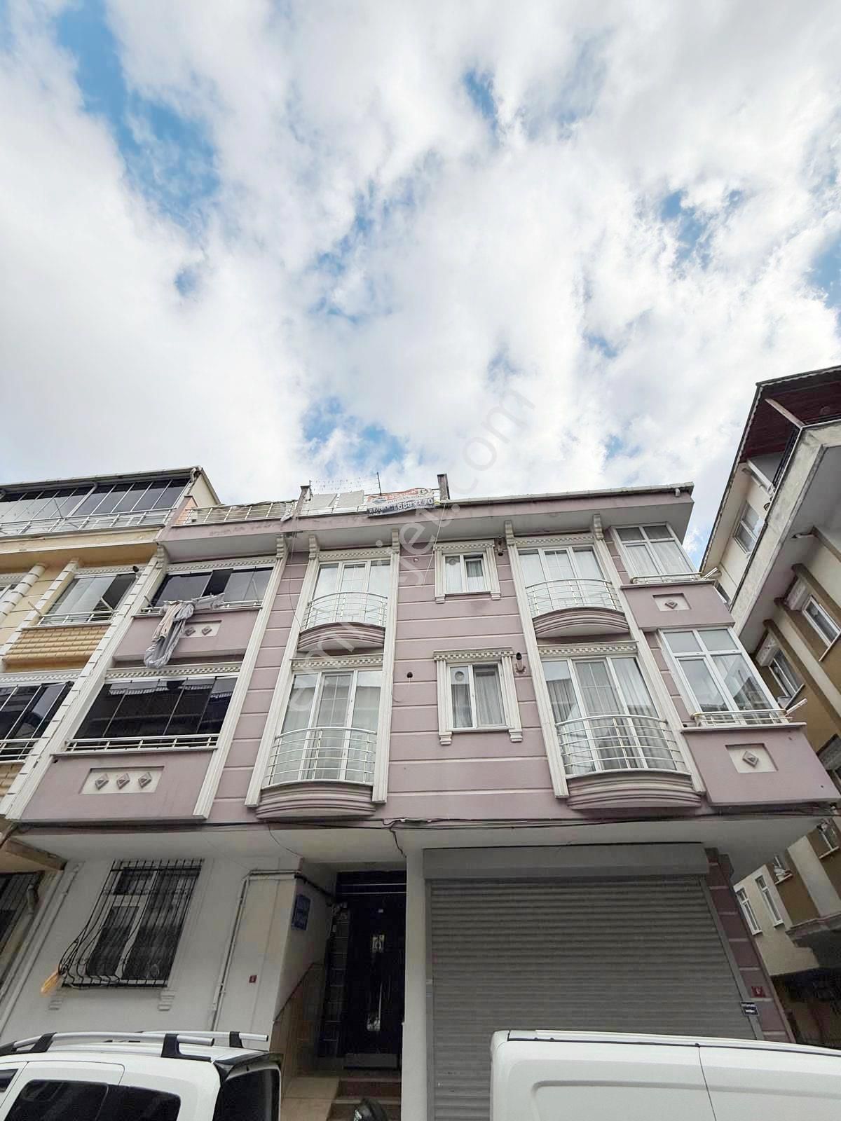 Fatih Emlaktan Kocasinan A Hastahanesi Yakını Satılık 1. Kat 2+1 80m2 Daire