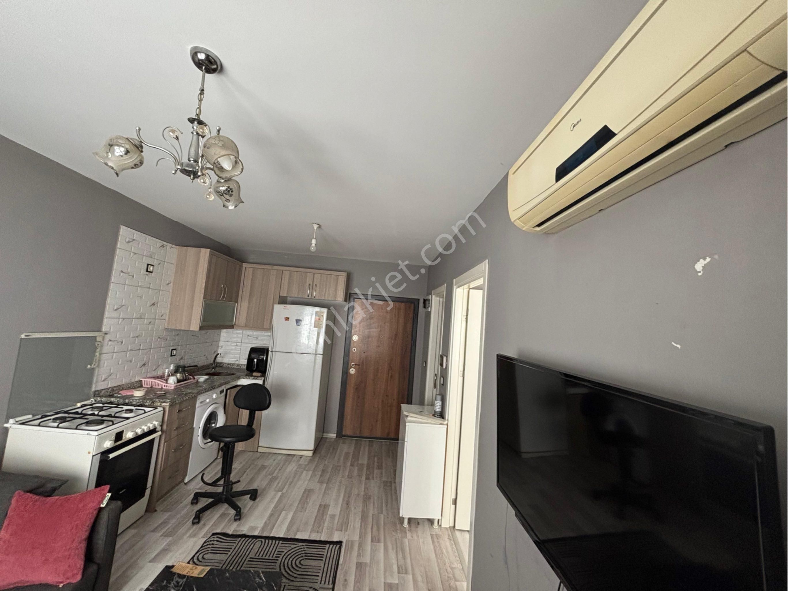 Stad Yakını Anayola Yakın Eşyalı Kiralık 1+1 Daire - Görsel 2