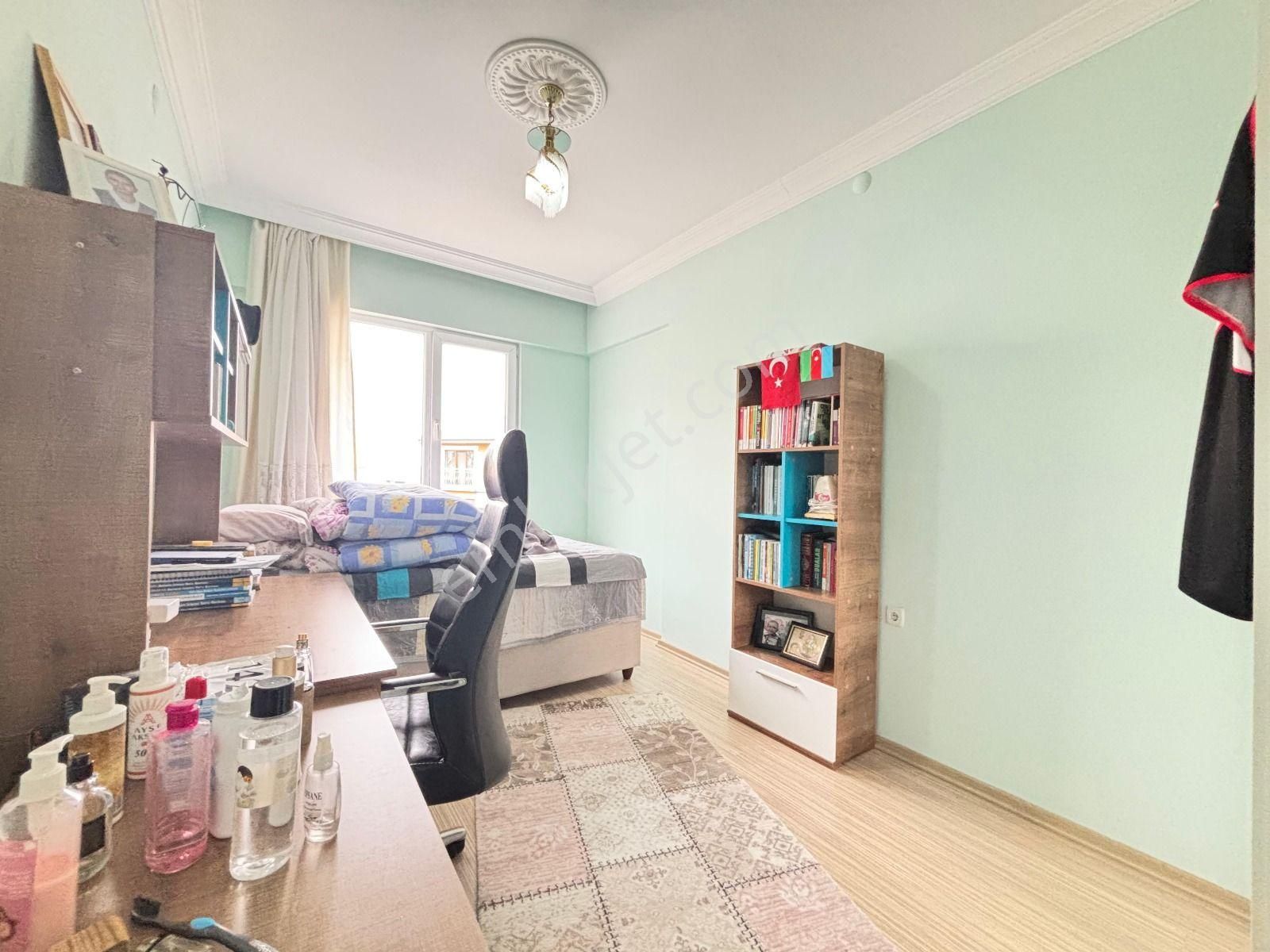 Taner'den Cevizlidere Cad Yakını 4+1+kiler Çift Banyo Asansörlü Teraslı Dubleks - Görsel 31