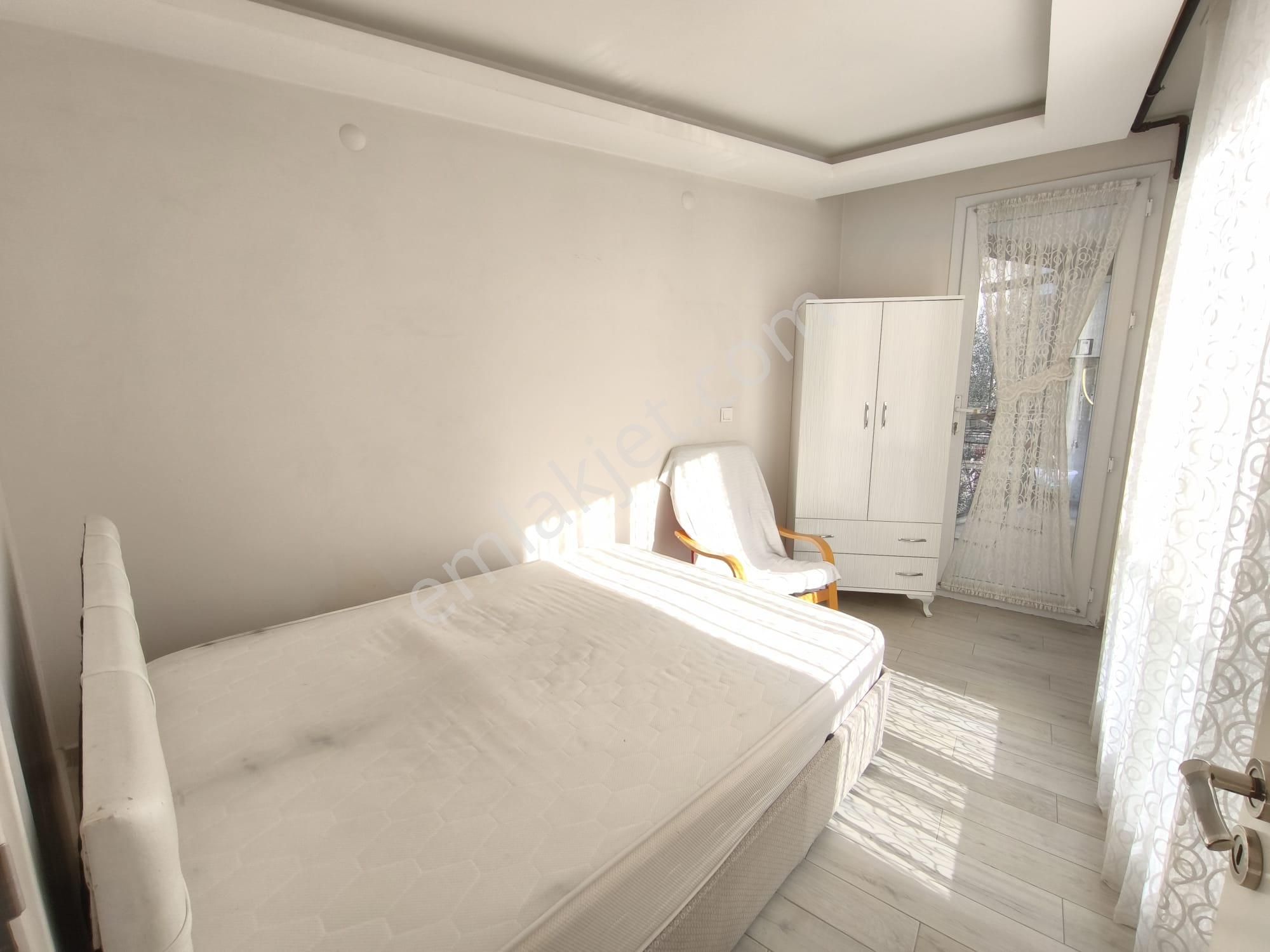 Balçovada Metro Yakını Yeni Binada Eşyalı D.gazlı Arakat Kiralık 1+1 Daire - Görsel 11