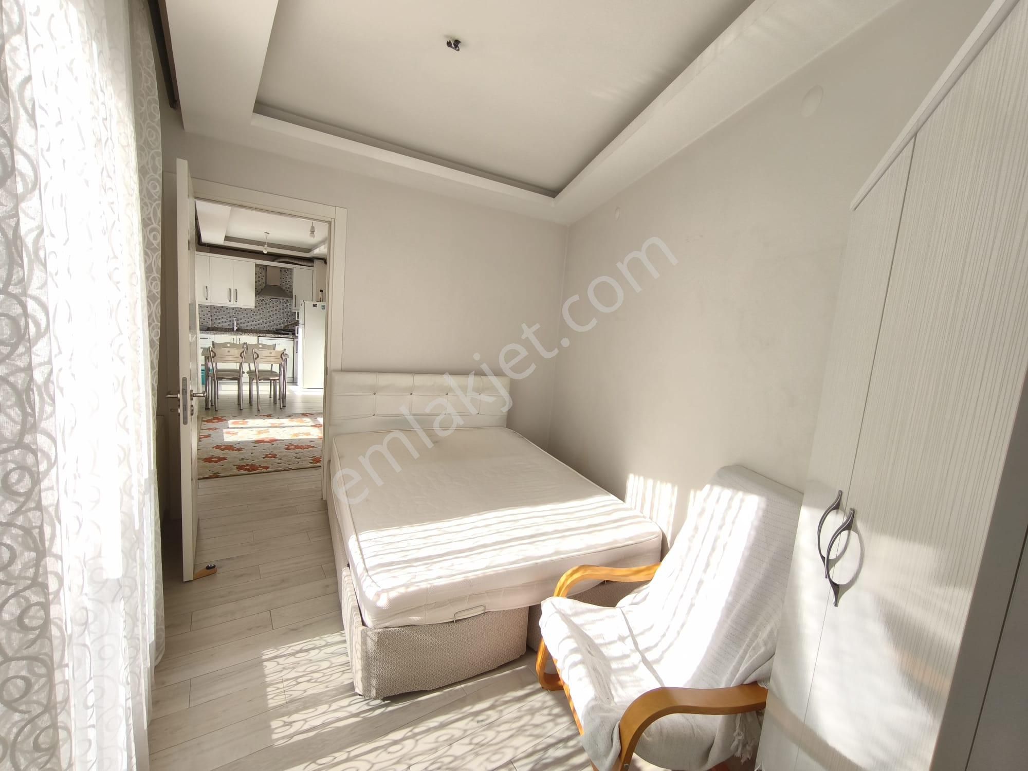 Balçovada Metro Yakını Yeni Binada Eşyalı D.gazlı Arakat Kiralık 1+1 Daire - Görsel 8