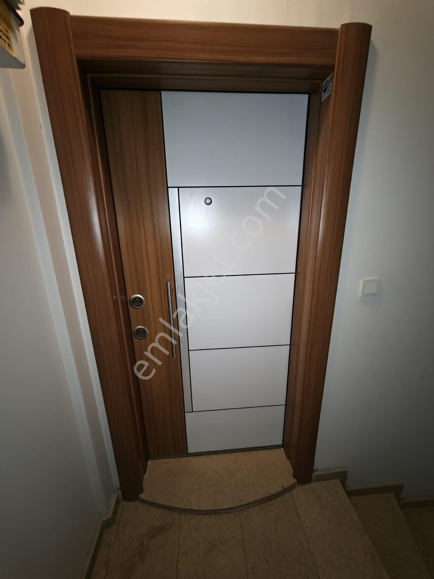 Balçovada Metro Yakını Yeni Binada Eşyalı D.gazlı Arakat Kiralık 1+1 Daire - Görsel 19