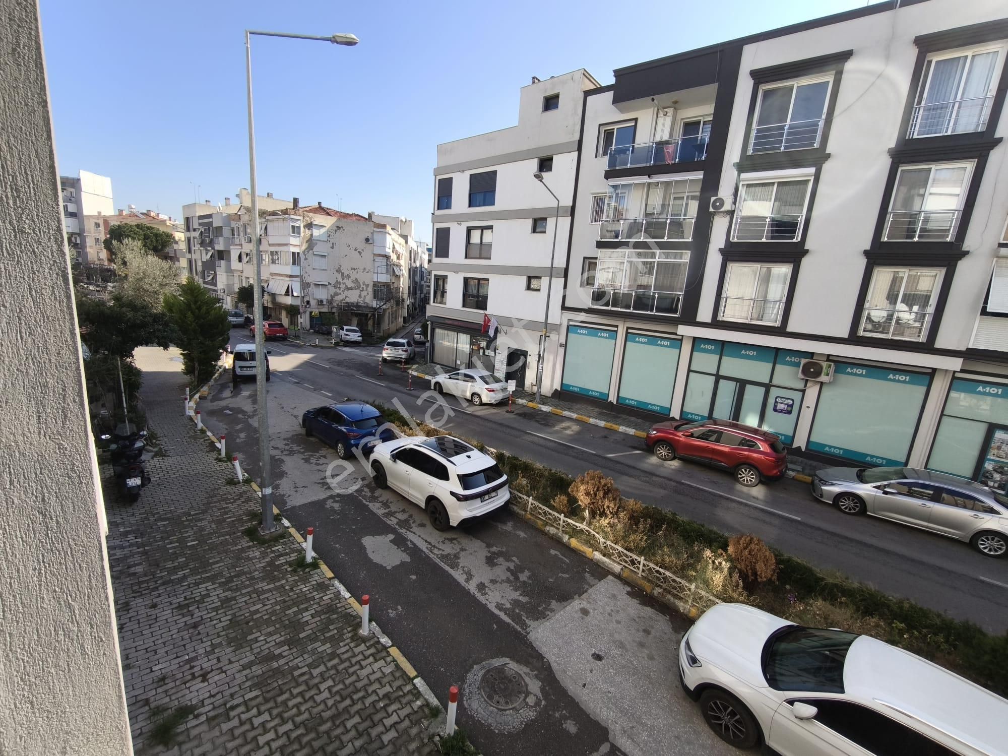 Balçovada Metro Yakını Yeni Binada Eşyalı D.gazlı Arakat Kiralık 1+1 Daire - Görsel 20