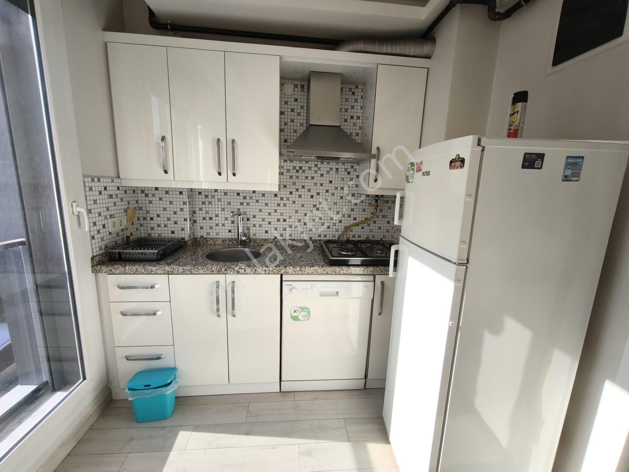 Balçovada Metro Yakını Yeni Binada Eşyalı D.gazlı Arakat Kiralık 1+1 Daire - Görsel 4