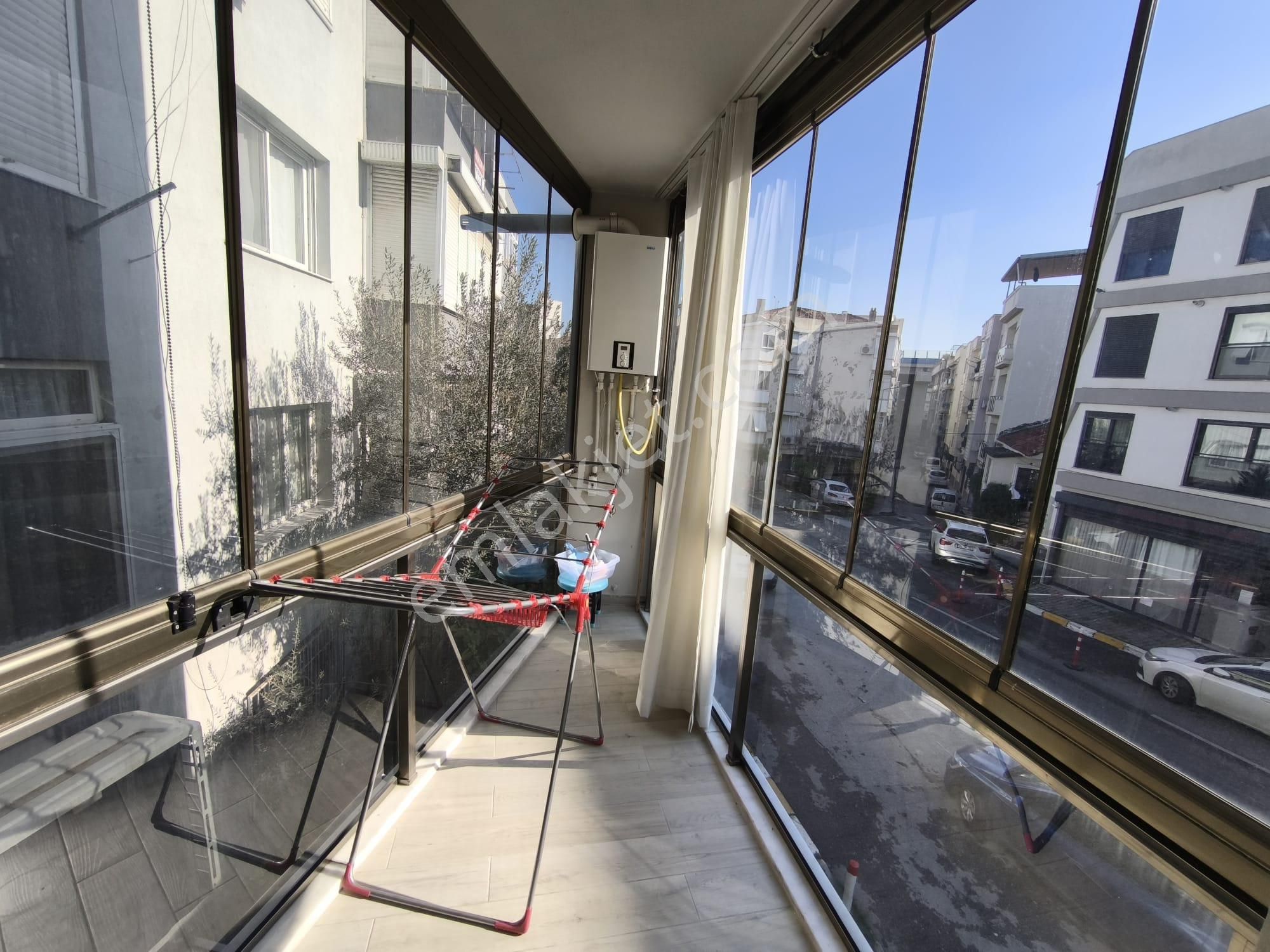 Balçovada Metro Yakını Yeni Binada Eşyalı D.gazlı Arakat Kiralık 1+1 Daire - Görsel 9