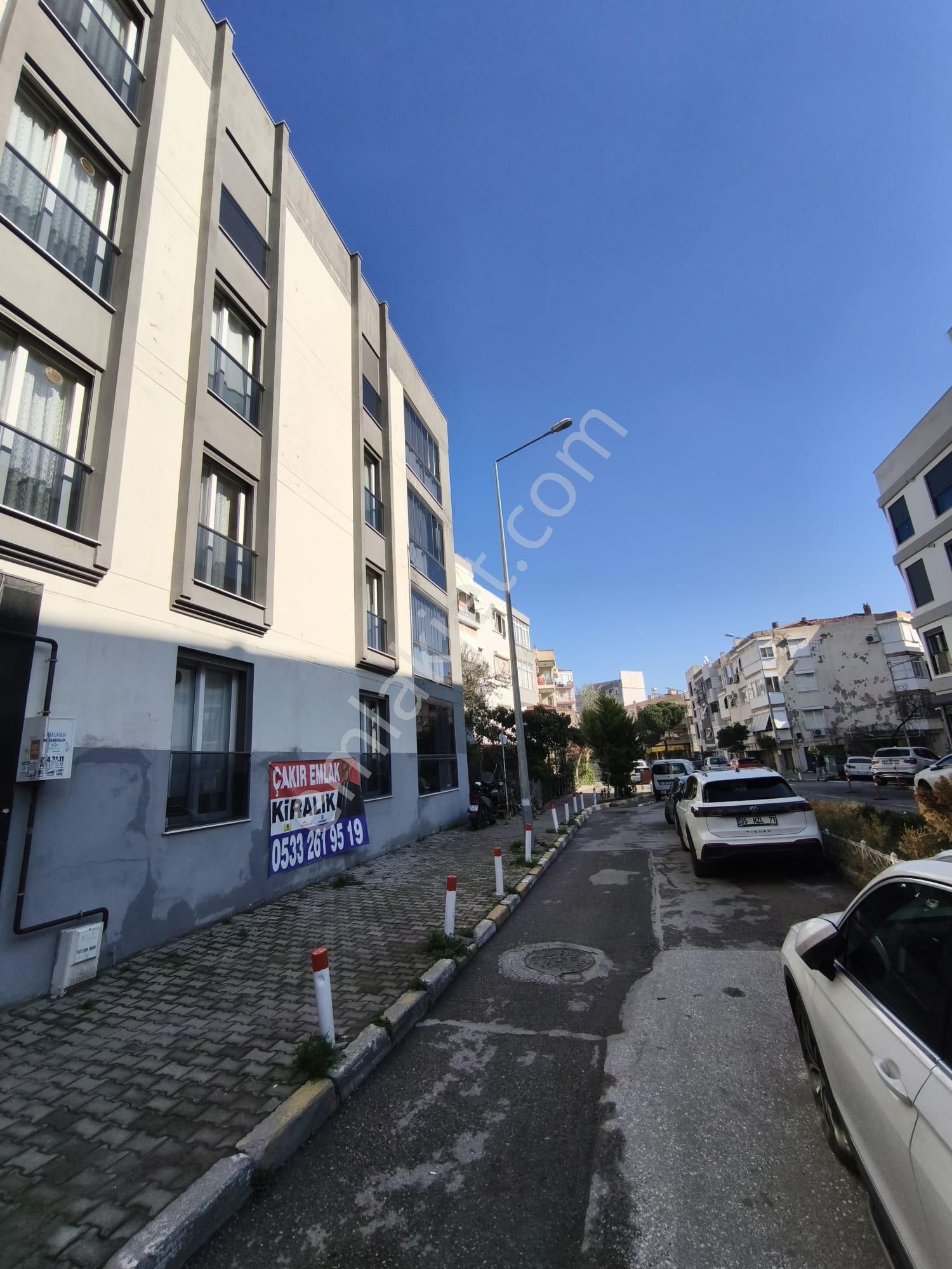 Balçovada Metro Yakını Yeni Binada Eşyalı D.gazlı Arakat Kiralık 1+1 Daire - Görsel 2