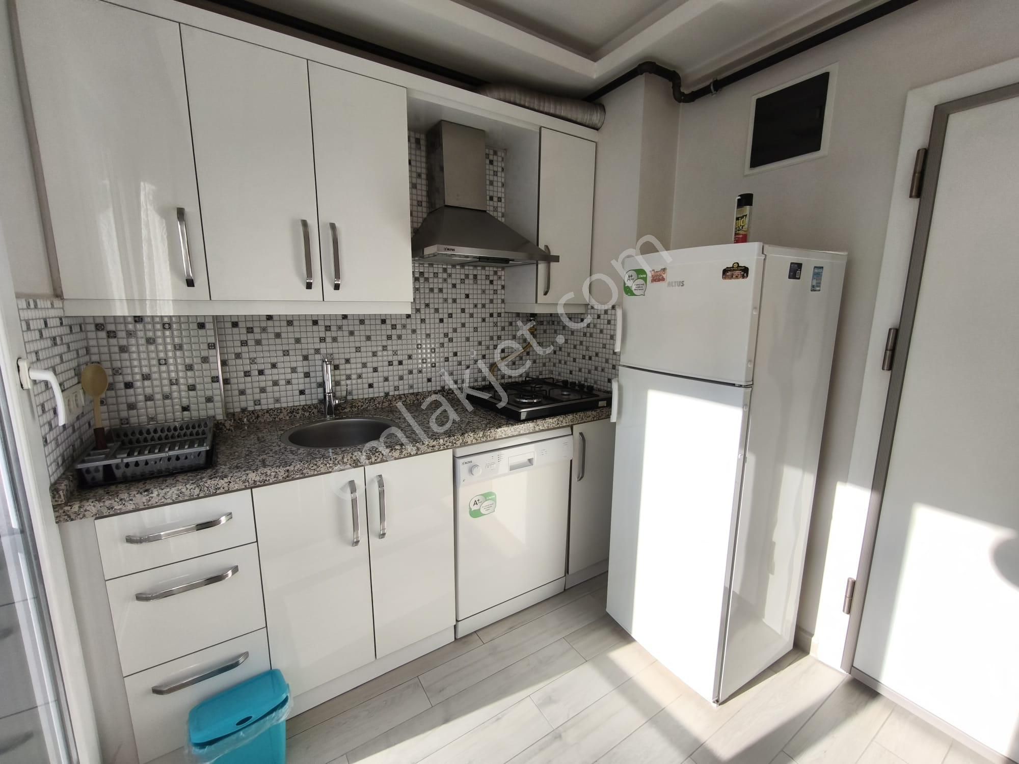 Balçovada Metro Yakını Yeni Binada Eşyalı D.gazlı Arakat Kiralık 1+1 Daire - Görsel 5