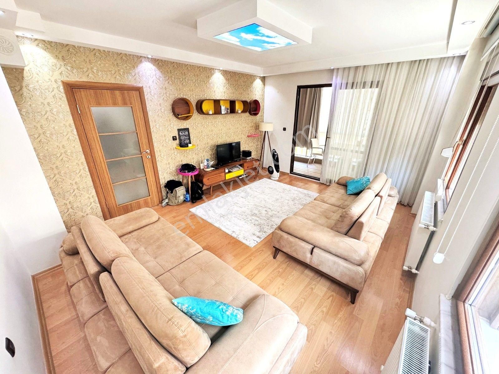 Aygülden Akçay'da 4 Yaşında Ön Cephe Full Eşyalı Ebeveyn Banyolu Doğalgazlı Ara Kat 3+1satılık Daire - Görsel 9