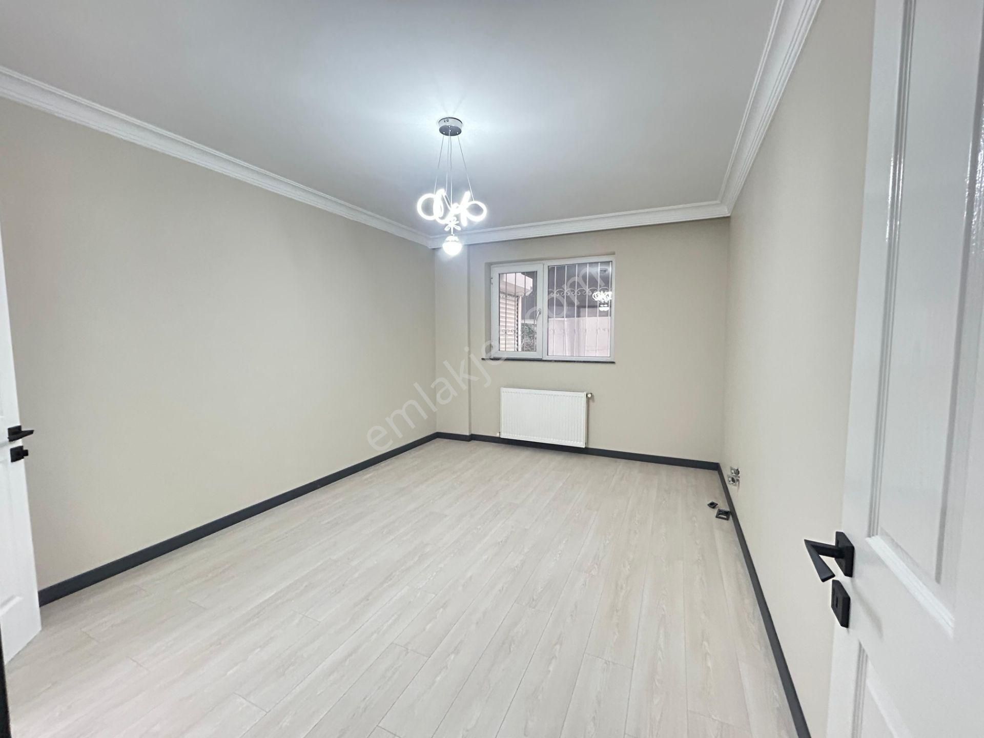 Taner'den Dikmen'de 4+1+kiler 2 Banyolu Asansörlü Kapalı Garajlı - Görsel 7