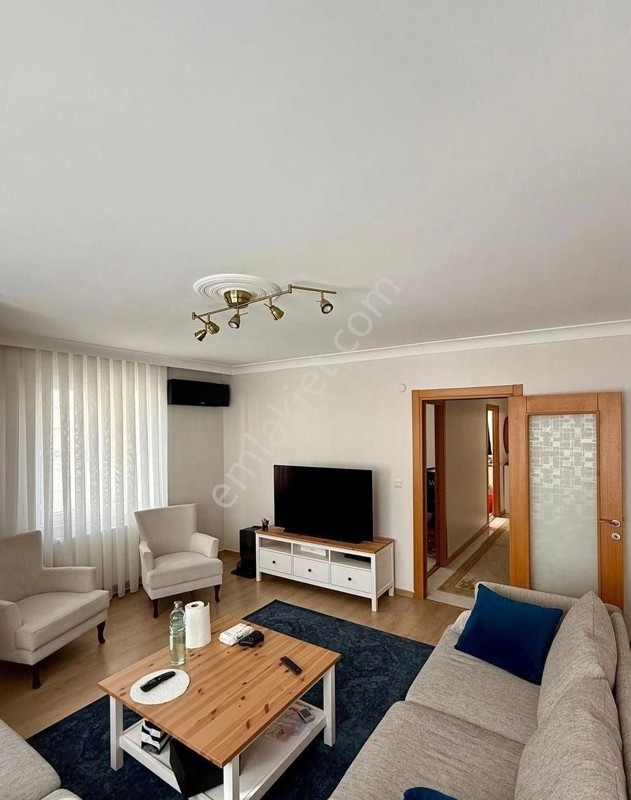 Ümraniye Şerifali Mahallesinde Satılık 3+1 Masrafsız Daire