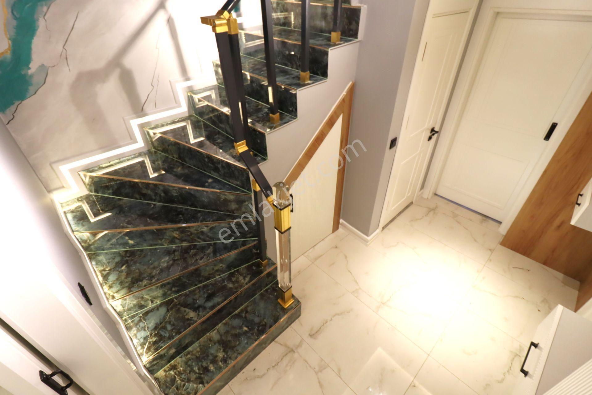 Aygül'den Akçay Yenimahalle'de Sıfır Şömineli Yerden Isıtmalı Ultra Lüks 4+1 Satılık Müstakil Villa - Görsel 24