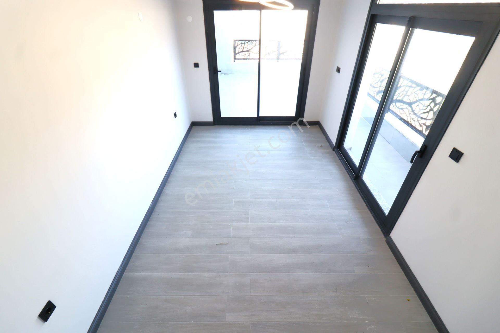 Aygül'den Akçay Yenimahalle'de Sıfır Şömineli Yerden Isıtmalı Ultra Lüks 4+1 Satılık Müstakil Villa - Görsel 28