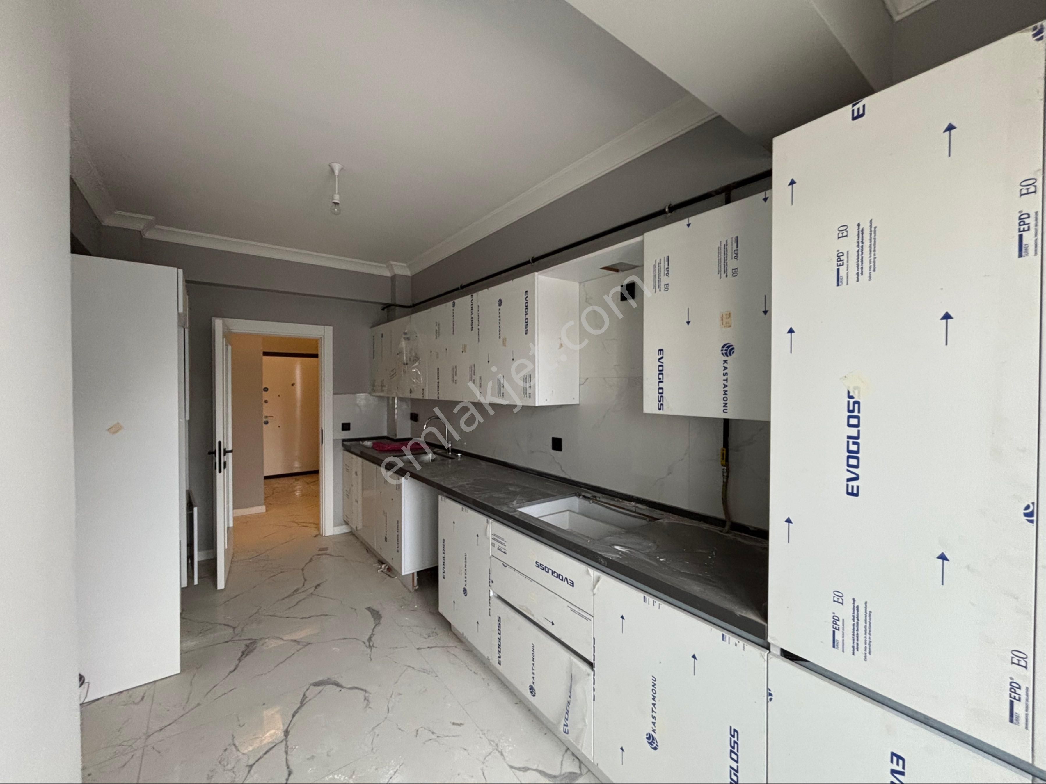 Remax-hür Müge Ergün Aydaş'tan Tekeler Mahallesi'nde Kiralık 3+1 - Görsel 7