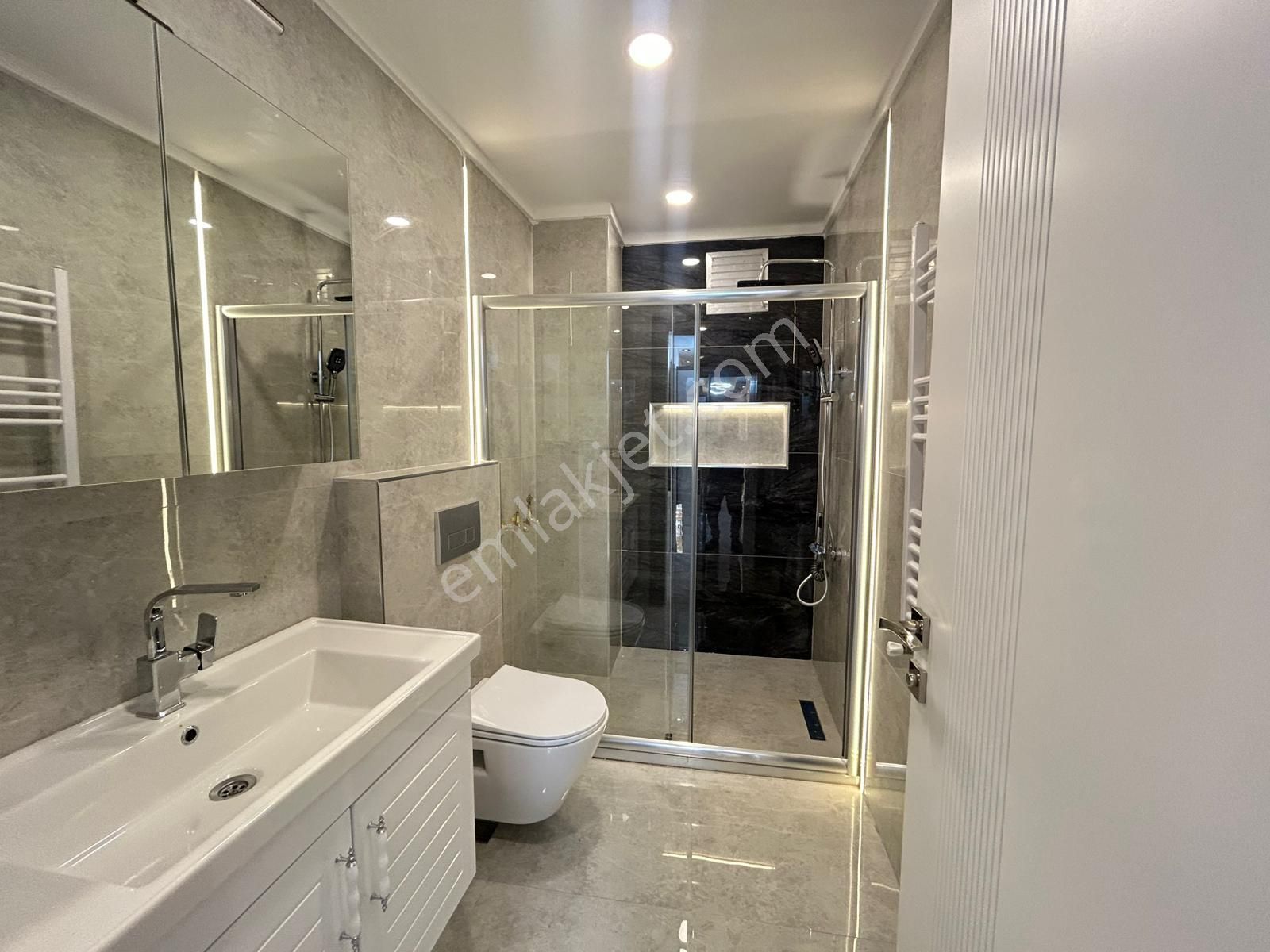 Taner Den ,sokullu Cadde Yanı 3+1+kiler Giriş Kat Ultra Lüks - Görsel 9