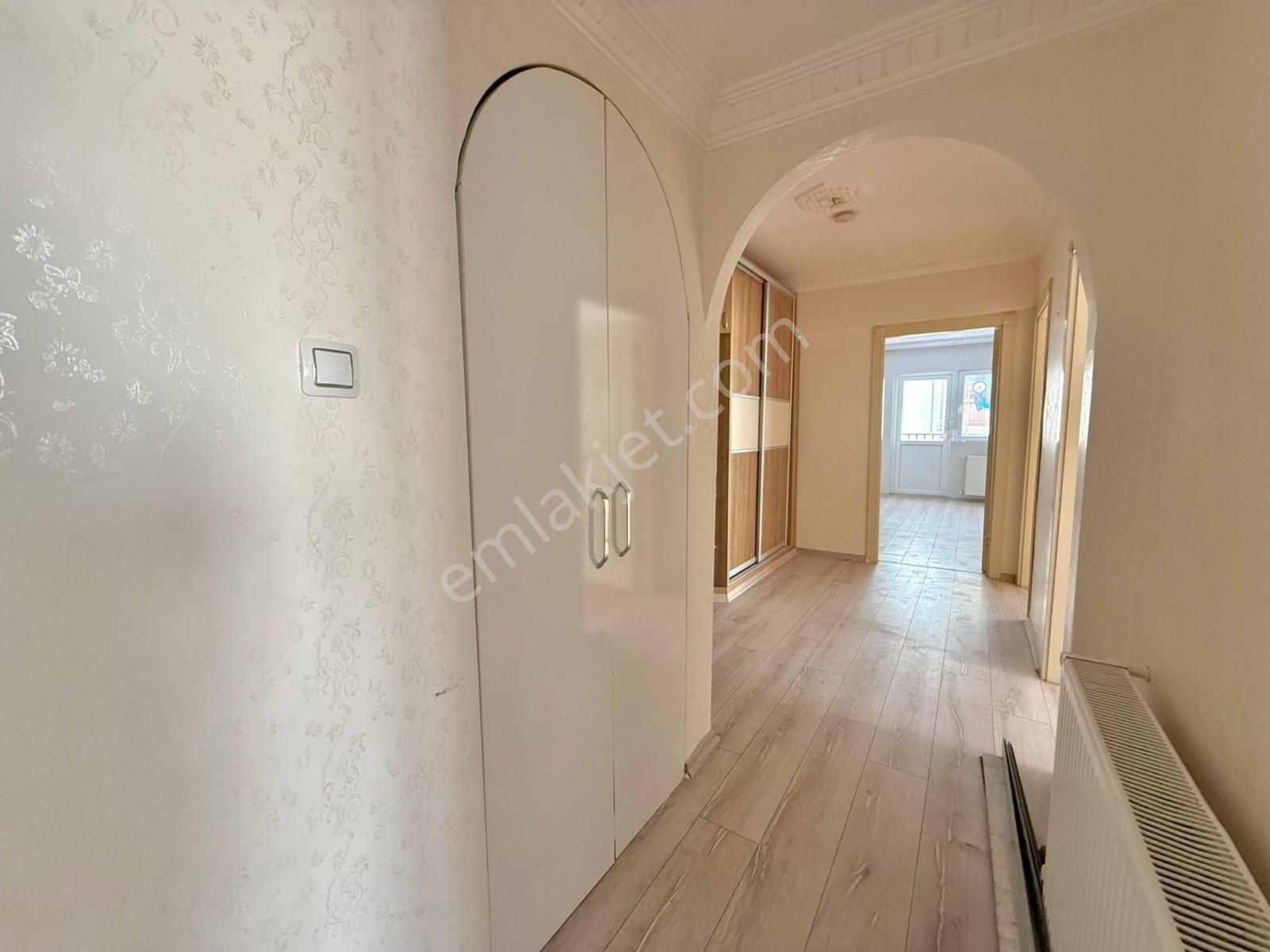 Kalecik Emlak'tan M Sinan Mah. 1.kat Ara Kat 130m² Kilerli Masrafsız 3+1 - Görsel 23