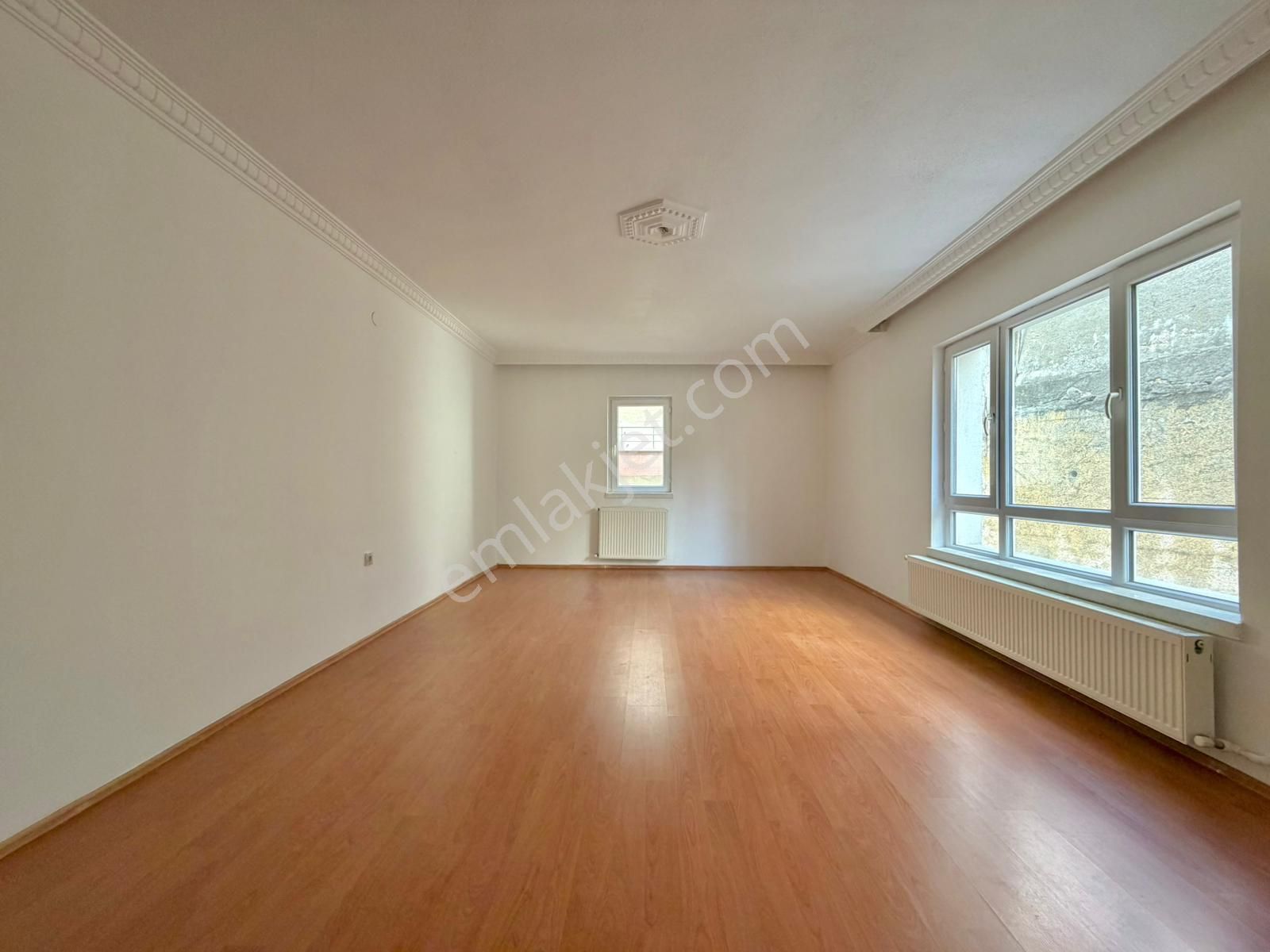 Kalecik Emlak'tan M Sinan Mah. 1.kat Ara Kat 130m² Kilerli Masrafsız 3+1 - Görsel 8