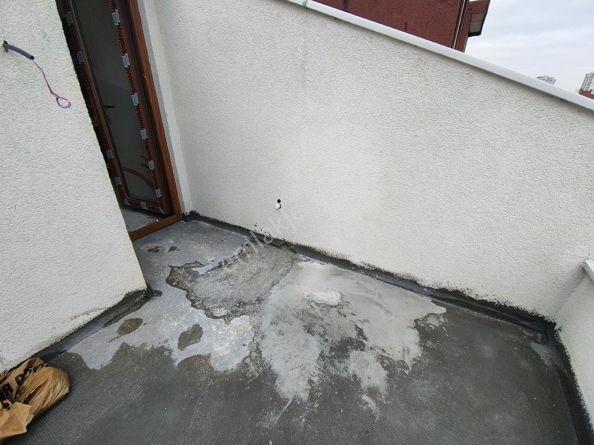 Güneyden Deniz Manzaralı. 6+2.160 M2 Karanlık Odasız Teraslı Dubleks - Görsel 3