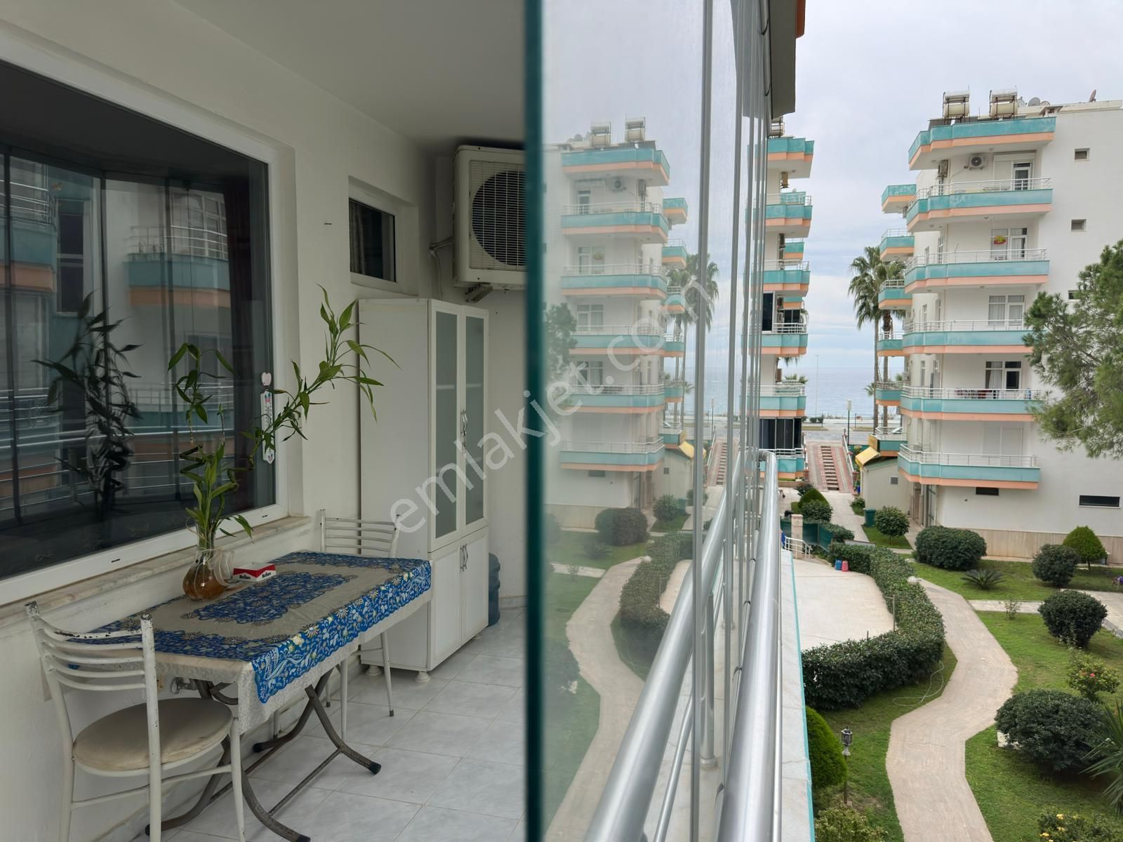 Alanya Mahmutlarda Satılık 2+1 Fırsat Denize Sıfır 2.ci Bina Satılık Daire - Görsel 15