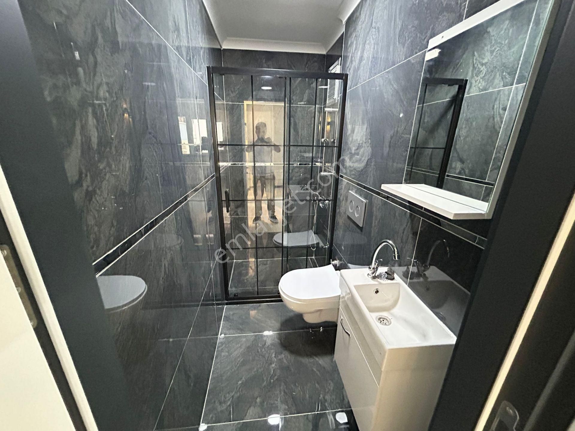 Taner'den Dikmen İlker'de 3+1 Süper Lüks Şehir Manzaralı Ebeveyn Banyolu - Görsel 24