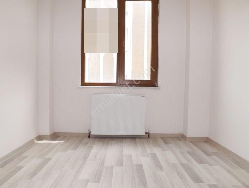 Mertcan Dan Yakacık Meydana Yürüme Site İçi 3+1 Ebeveyn Banyolu - Görsel 9