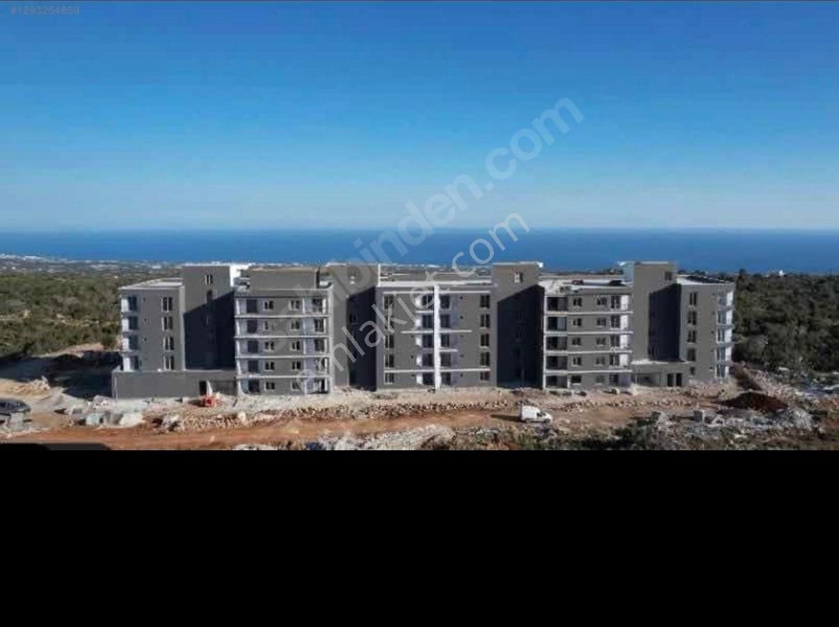 Erdemli Ayaş'ta Havuzlu Sitede Satılık 2+1 - Görsel 2