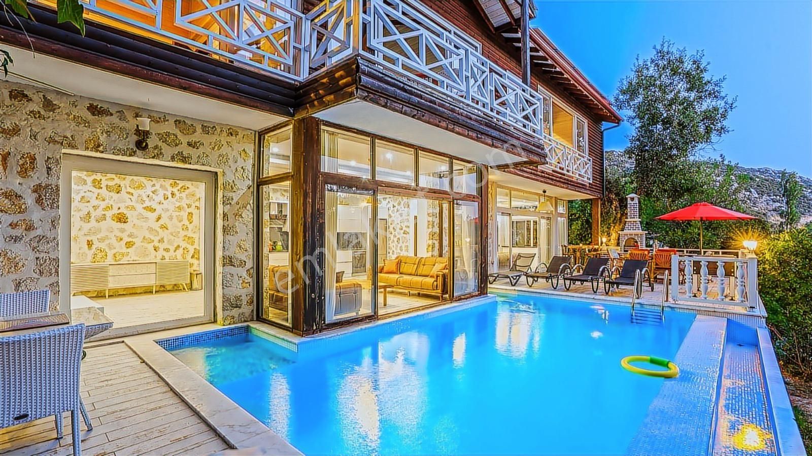 Yapı Kayıtlı Süresiz Turizm Belgeli 2+2 Villa - Görsel 7