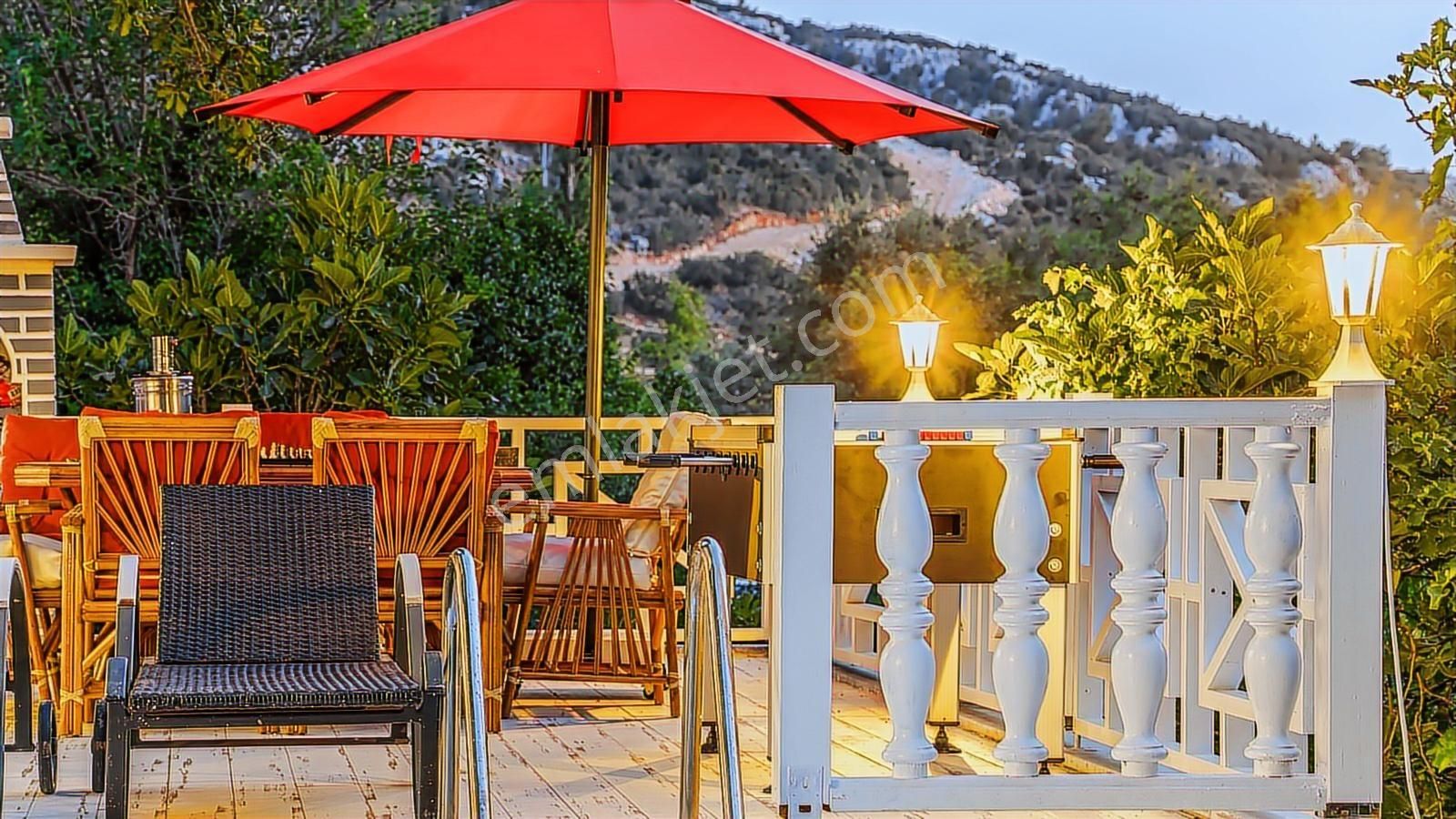 Yapı Kayıtlı Süresiz Turizm Belgeli 2+2 Villa - Görsel 28