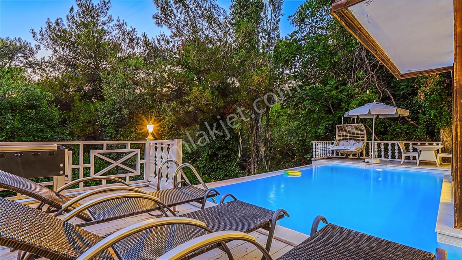 Yapı Kayıtlı Süresiz Turizm Belgeli 2+2 Villa - Görsel 10