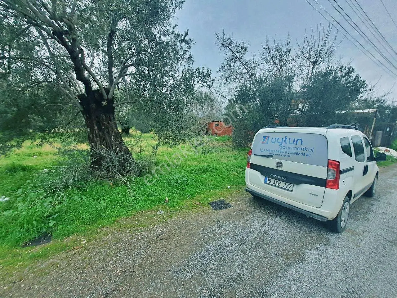 Uytundan Gürede Denize Yakın 355 Metrekare İmarlı Villa Arsası