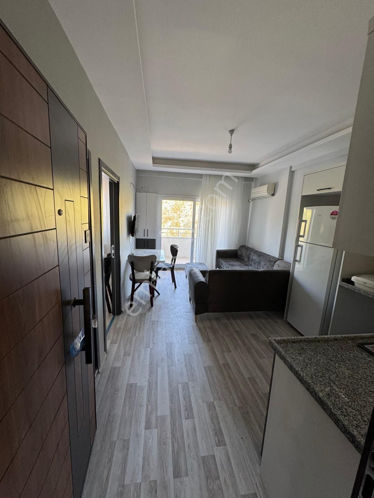Gültepede Cadde Üzeri 1+1 Eşyalı İskânlı Kiralik Sıfır Daire - Görsel 4