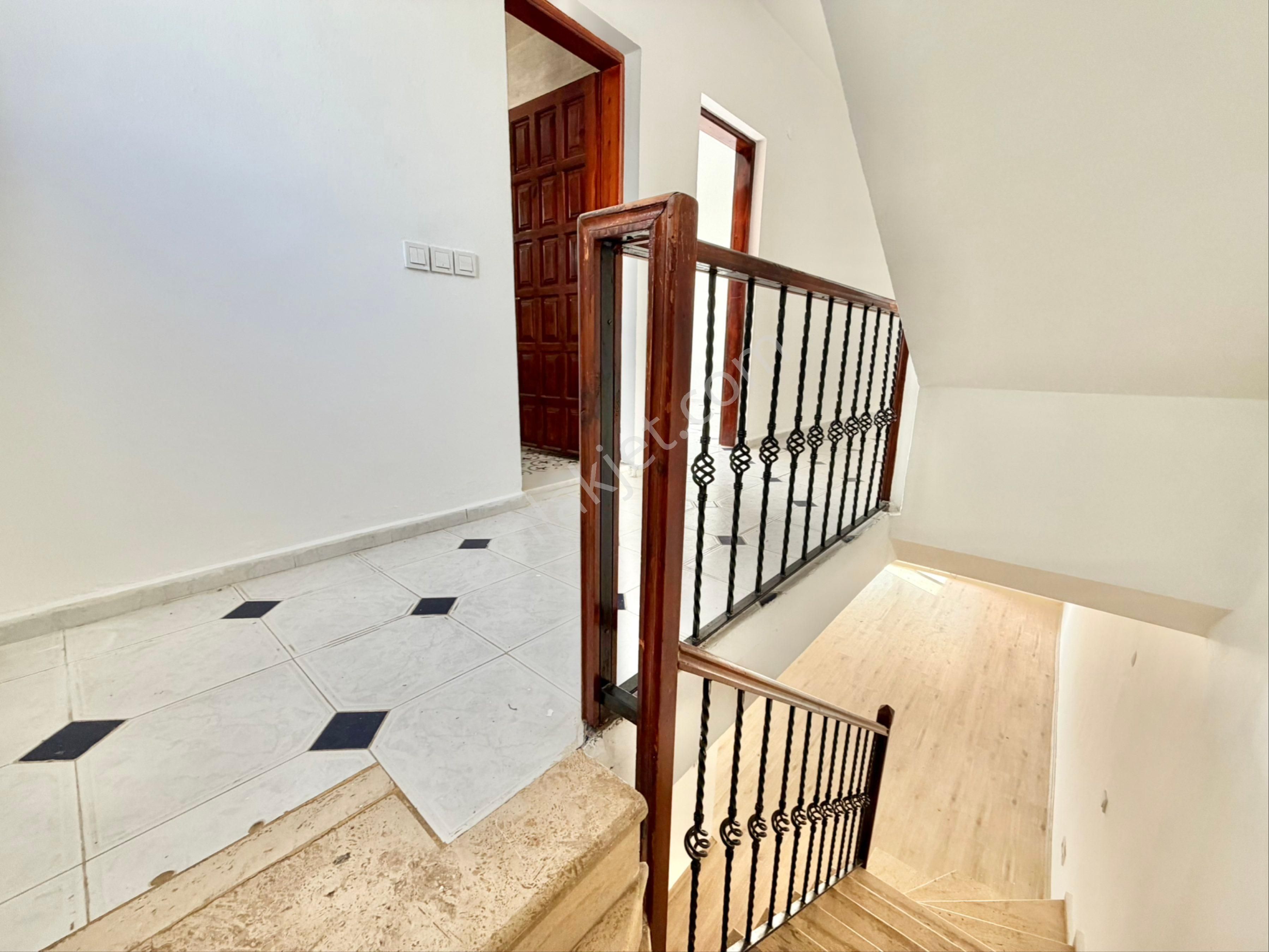 Bodrum Merkez’de Denize 300mt 3+1 Trıbleks Villa - Görsel 17