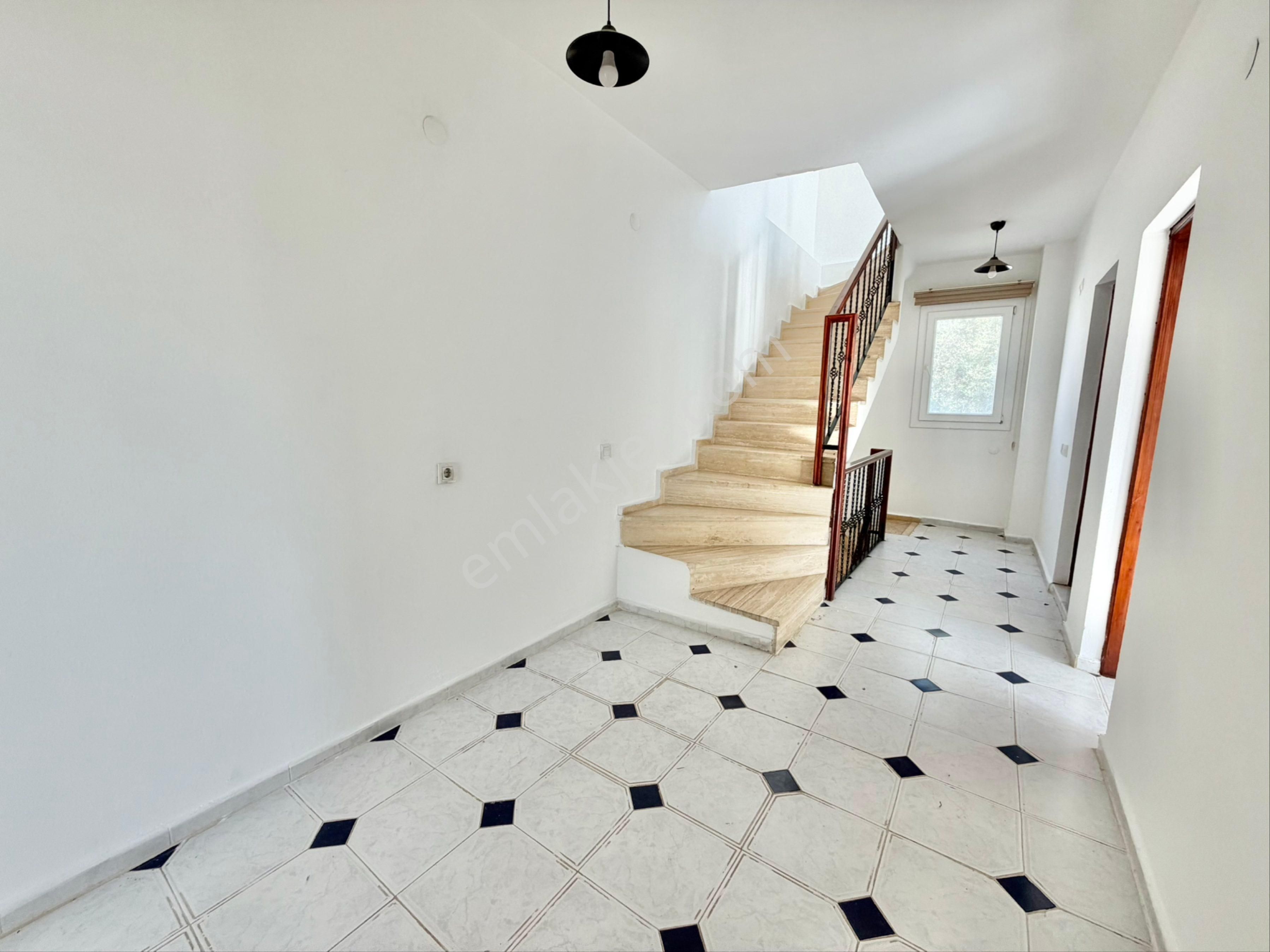 Bodrum Merkez’de Denize 300mt 3+1 Trıbleks Villa - Görsel 22