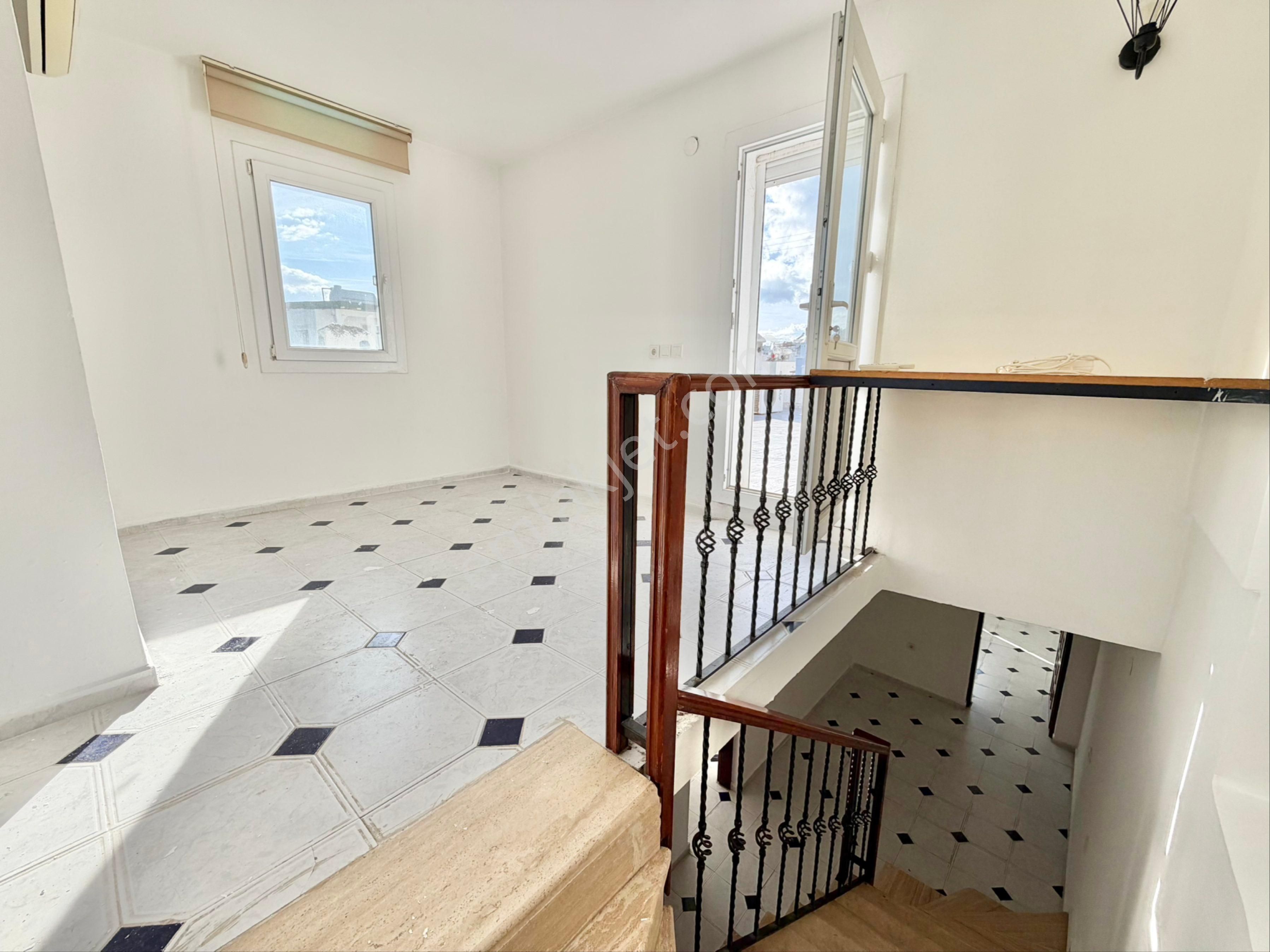 Bodrum Merkez’de Denize 300mt 3+1 Trıbleks Villa - Görsel 25