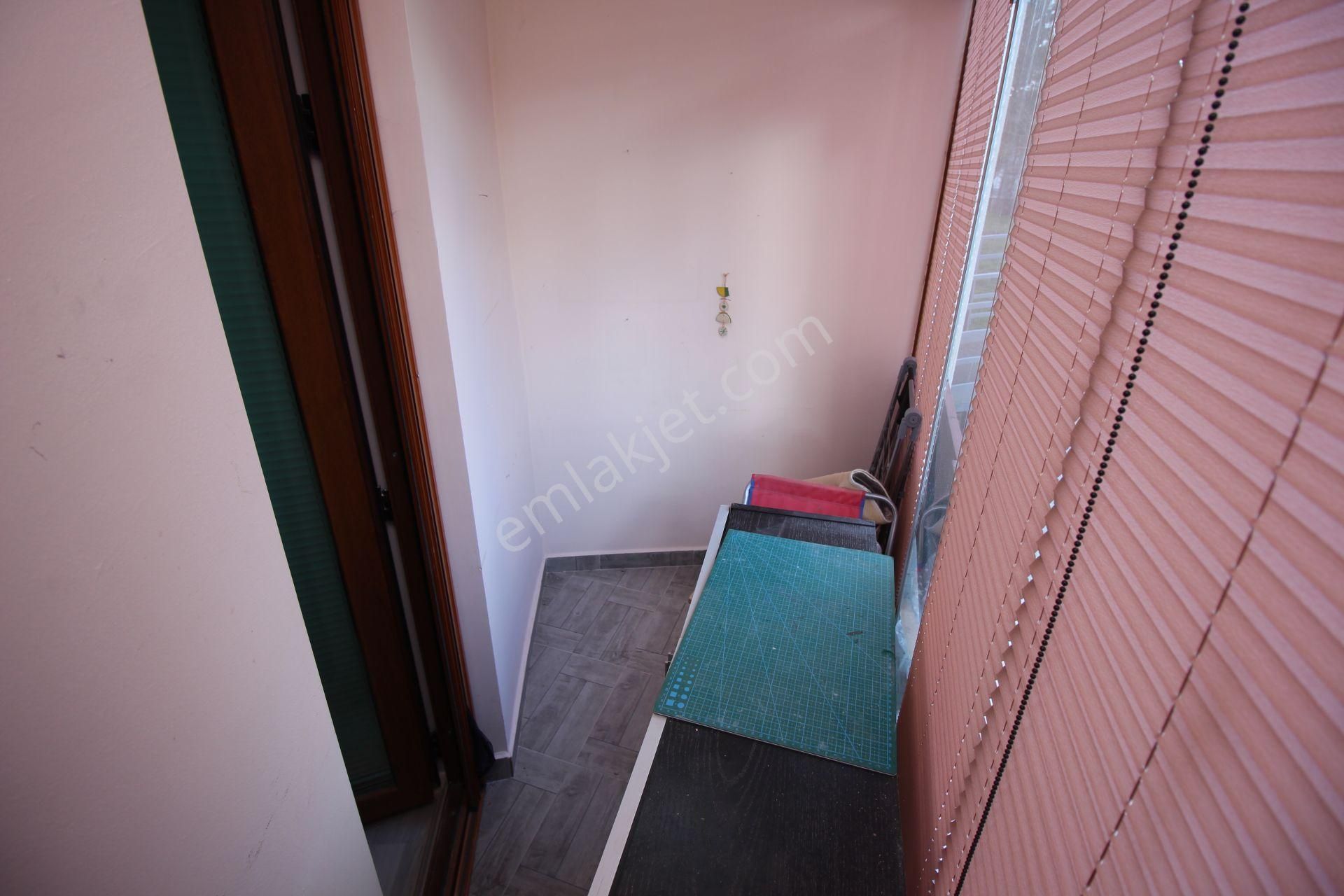 Emre Emlak'tan Güzelkent'te Oturuma Hazır İçi Yapılı Satılık 3+1 İtalyan Dubleks Daire - Görsel 25