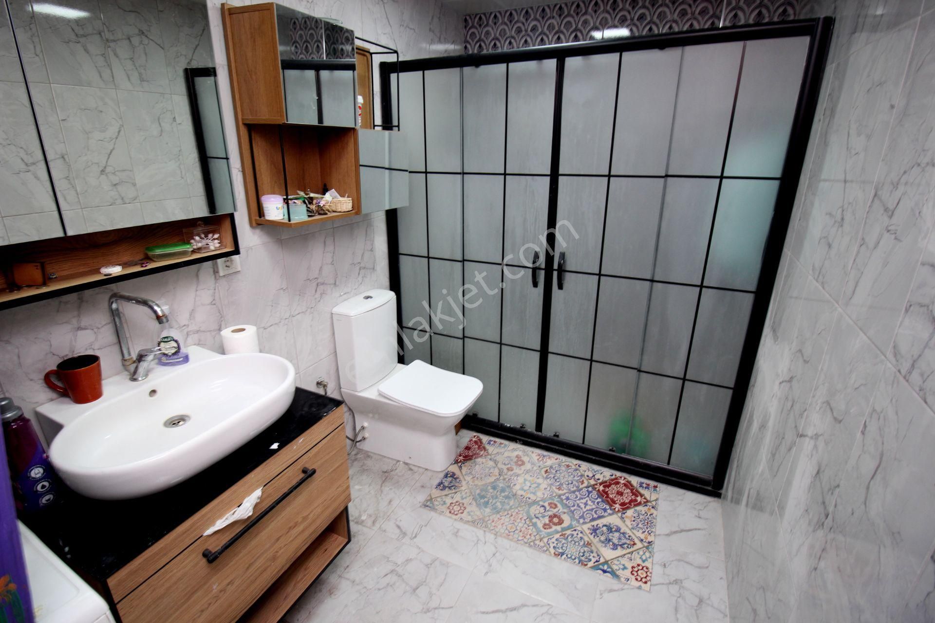 Emre Emlak'tan Güzelkent'te Oturuma Hazır İçi Yapılı Satılık 3+1 İtalyan Dubleks Daire - Görsel 27