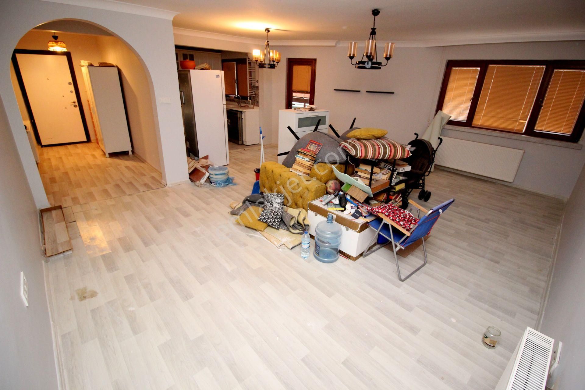 Emre Emlak'tan Güzelkent'te Oturuma Hazır İçi Yapılı Satılık 3+1 İtalyan Dubleks Daire - Görsel 8