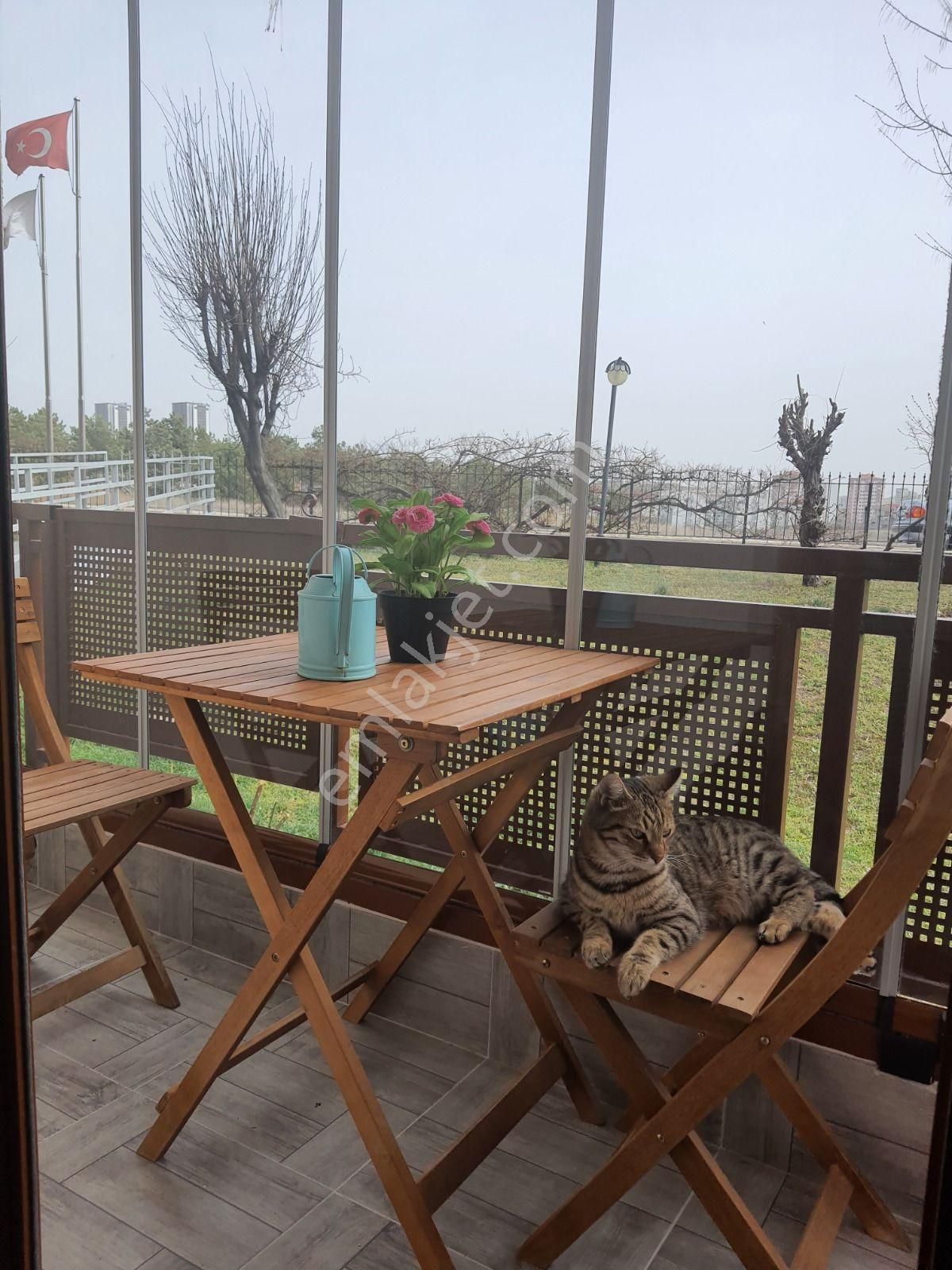 Emre Emlak'tan Güzelkent'te Oturuma Hazır İçi Yapılı Satılık 3+1 İtalyan Dubleks Daire - Görsel 11