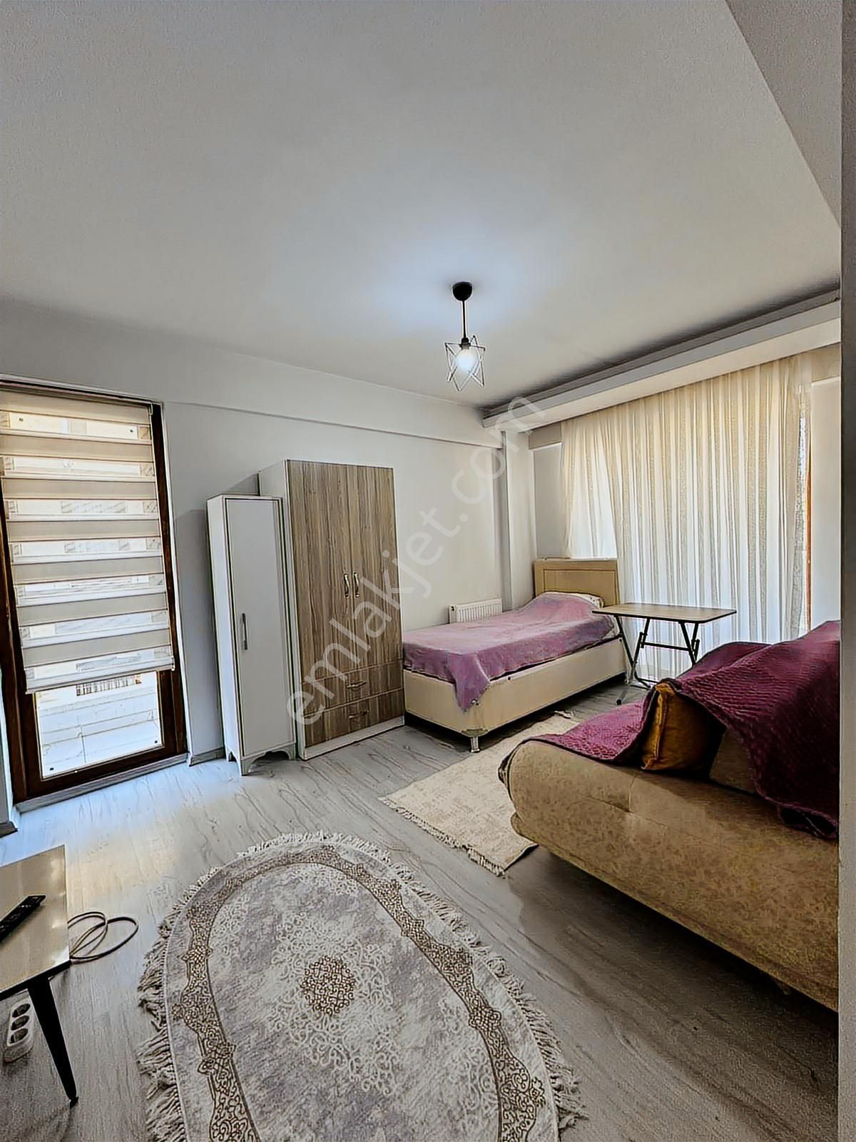 Gülhane Has.yürüme Mesafesinde 1+1,3,katta Full Eşyalı Kiralık - Görsel 23