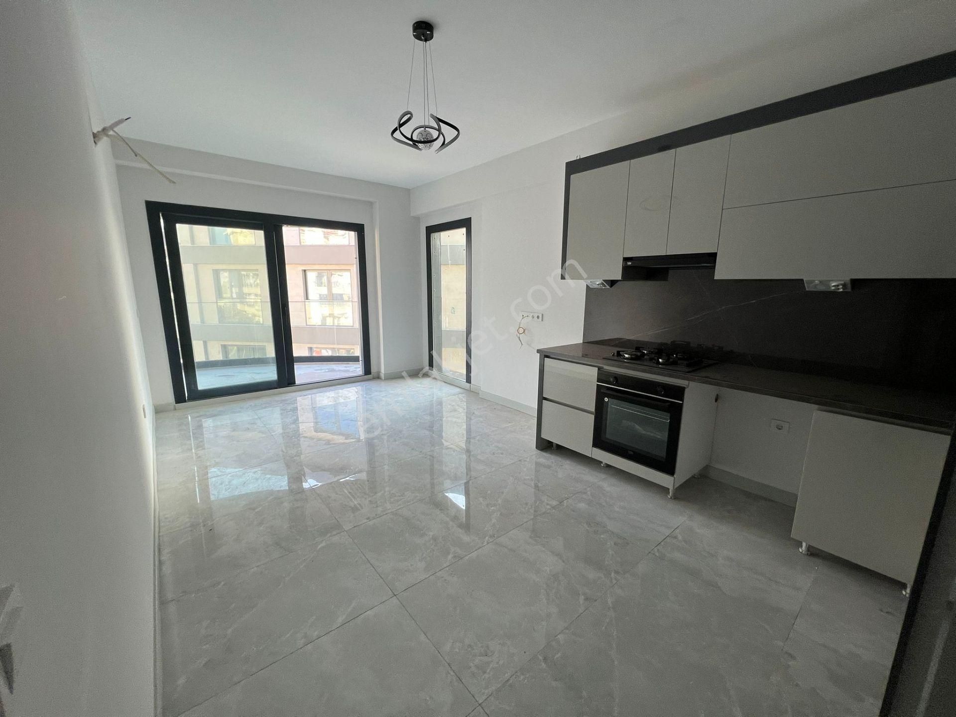 🌊 Altınkum Plajı’na 10 Adım – Deniz Manzaralı, Havuzlu Sitede 2+1 Sıfır Daire 🌊-117 - Görsel 3