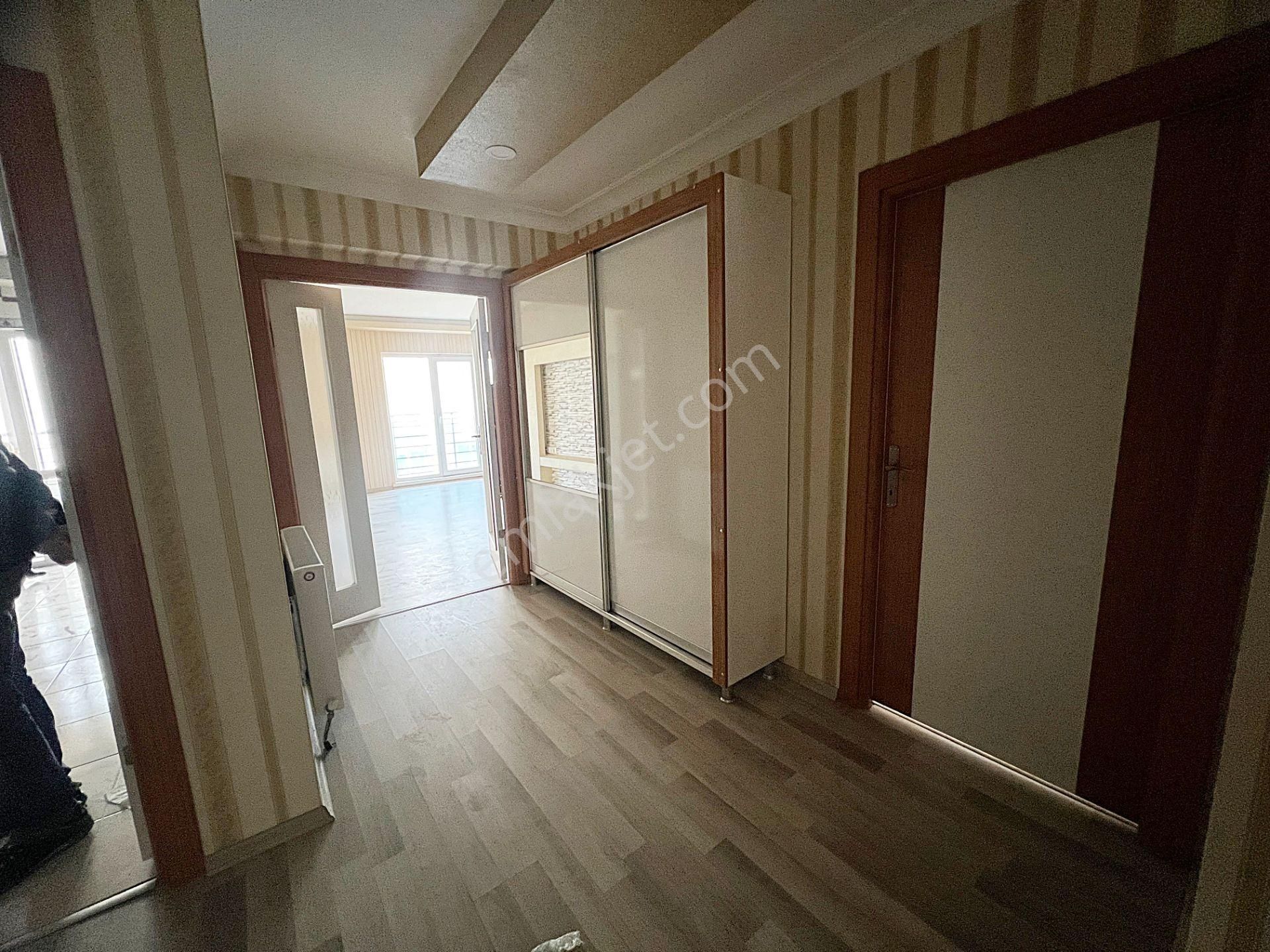 Yükseltepe M.çobanoğlu Cad Yakını 2.kat Kapalı Garajlı Fulyapılı - Görsel 32