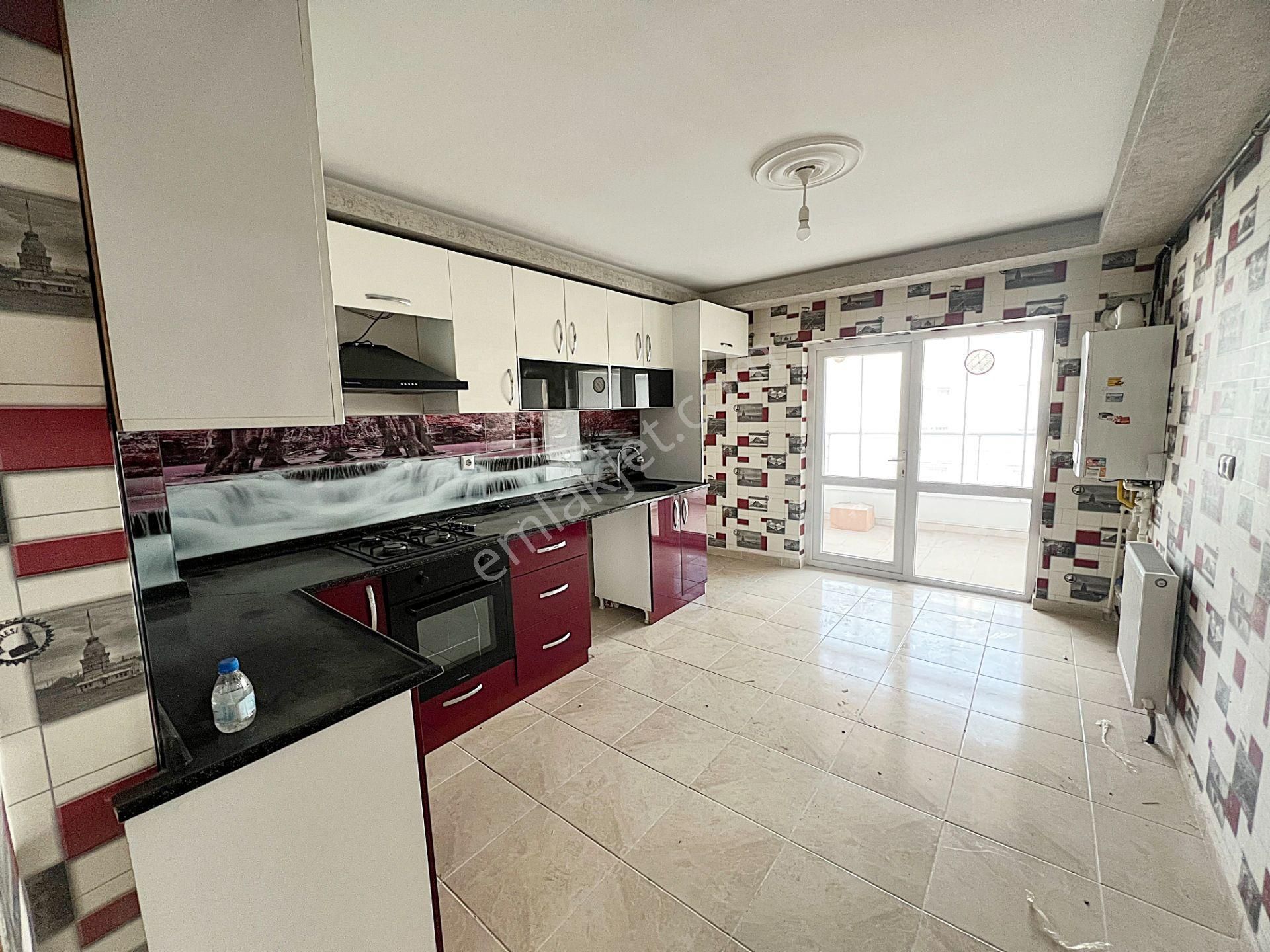 Yükseltepe M.çobanoğlu Cad Yakını 2.kat Kapalı Garajlı Fulyapılı