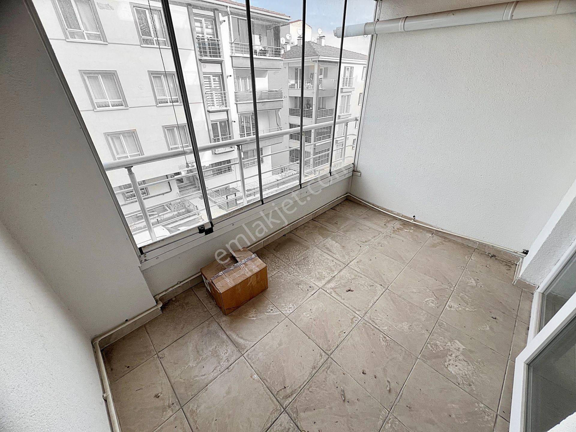 Yükseltepe M.çobanoğlu Cad Yakını 2.kat Kapalı Garajlı Fulyapılı - Görsel 6