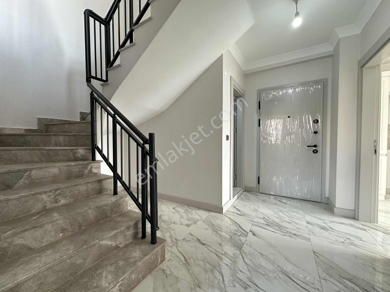 Cami Mahallesin De 3+1 220m2 Önü Kapanmaz Deniz Manzaralı - Görsel 18