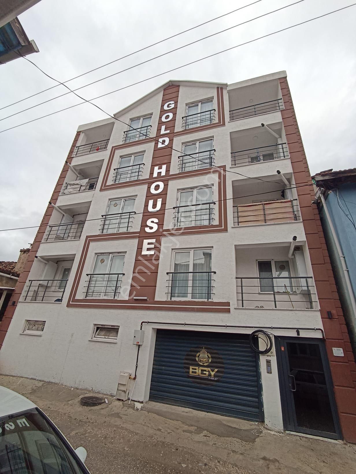 Orhaneli Merkezde Hazır Kiracılı Satılık Daire