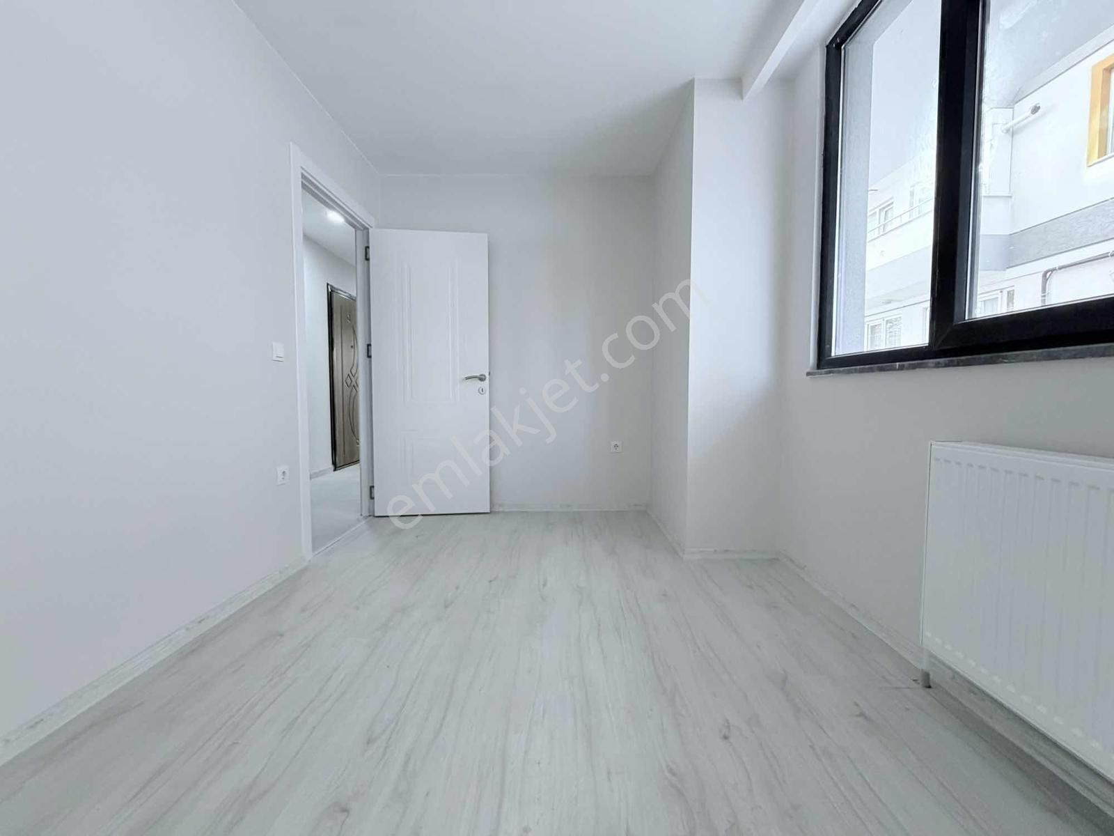 Atatürk Cad 2 Aile Nin Kullanabileceği Çift Girişli 5+2 210m2 - Görsel 29